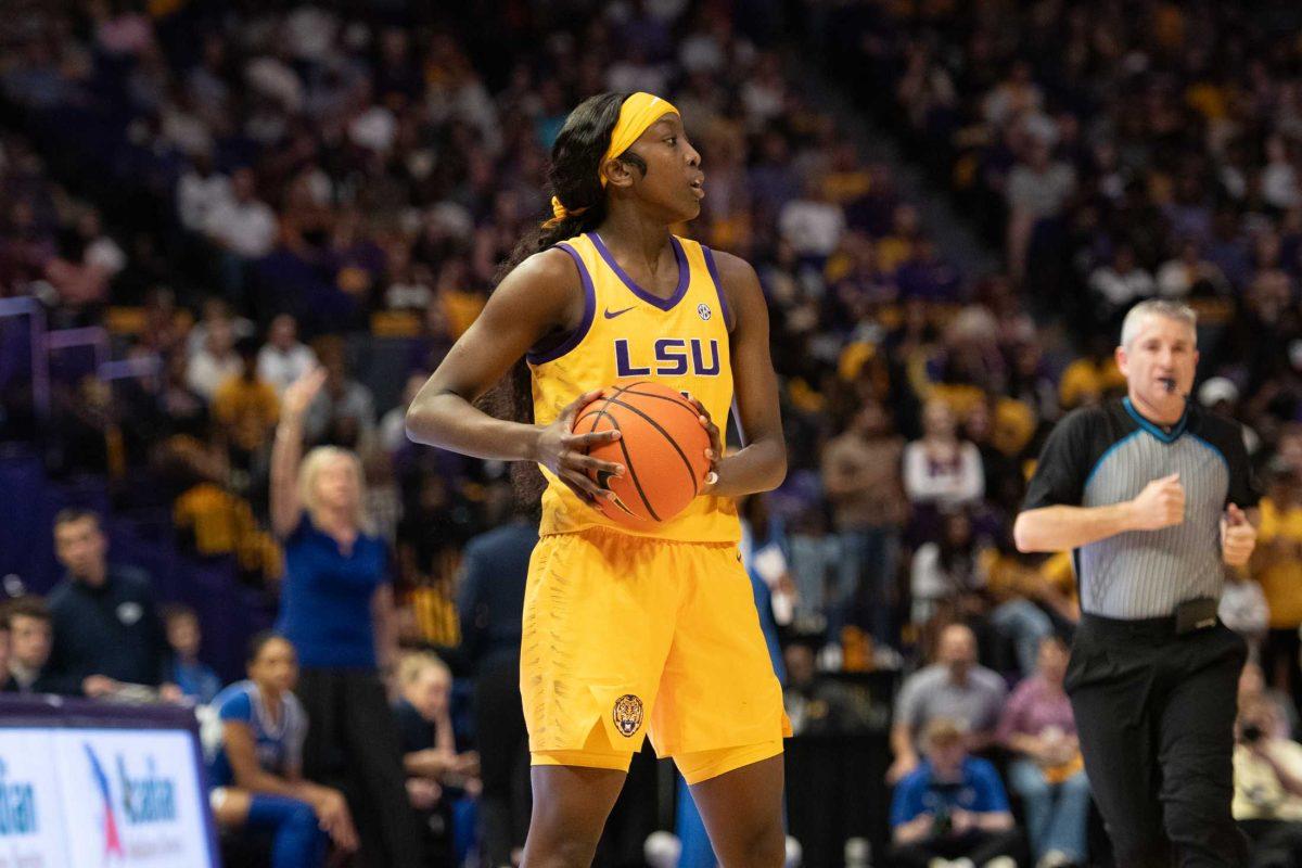 LSU women's basketball sophomore guard Flau'jae Johnson (4) holds the basketball Sunday, March 3, 2024, during LSU&#8217;s 77-56 win against Kentucky at the Pete Maravich Assembly Center in Baton Rouge, La.