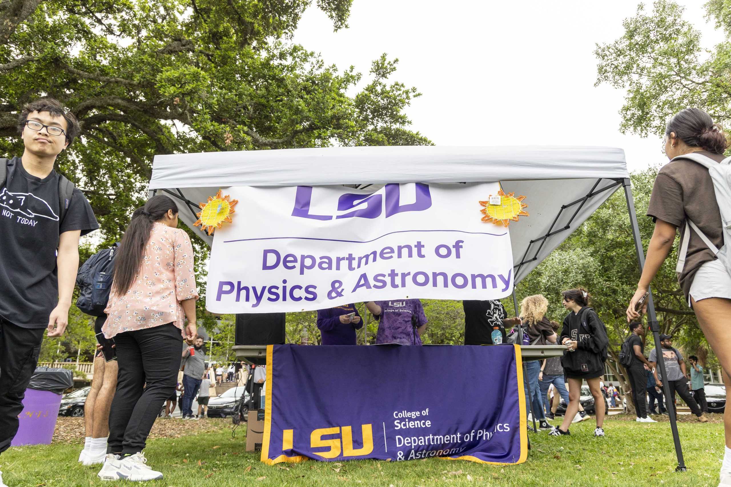 PHOTOS: LSU students gather on the Parade Ground for the 2024 solar eclipse