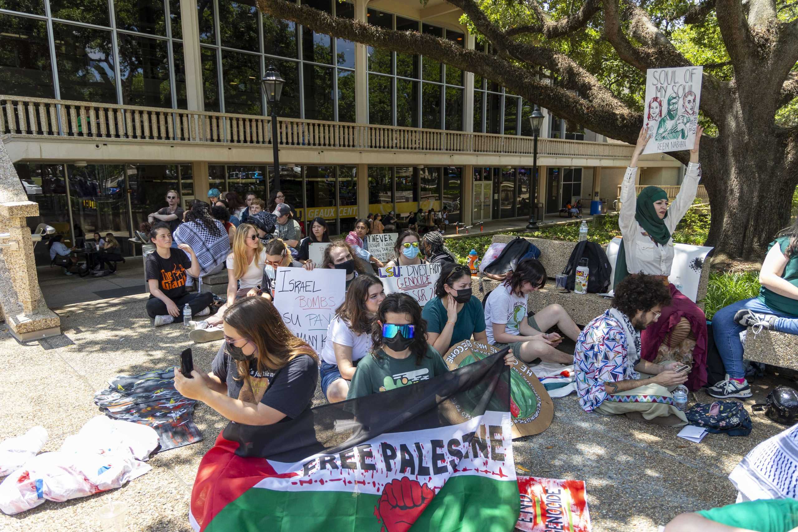 PHOTOS: LSU students hold Die-in for Gaza protest on Student Union steps