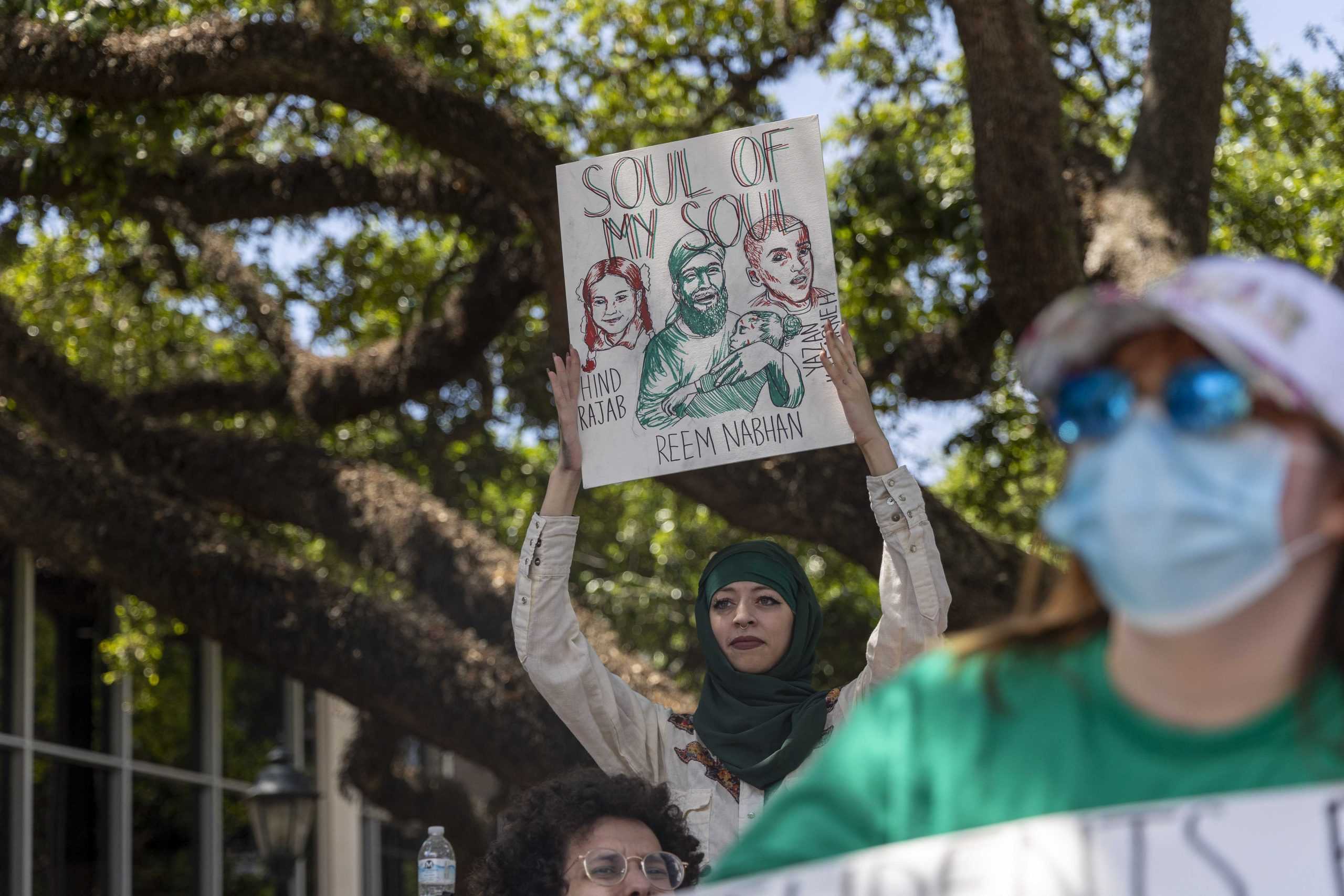 PHOTOS: LSU students hold Die-in for Gaza protest on Student Union steps