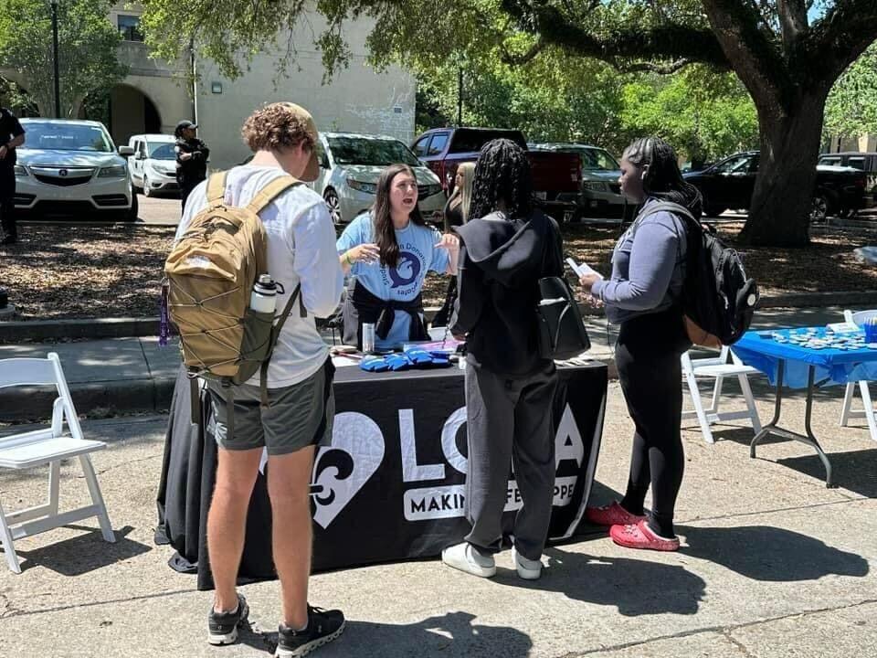 Tigers for Donating Life talks to students in Free Speech Alley on Apr. 11, 2024.