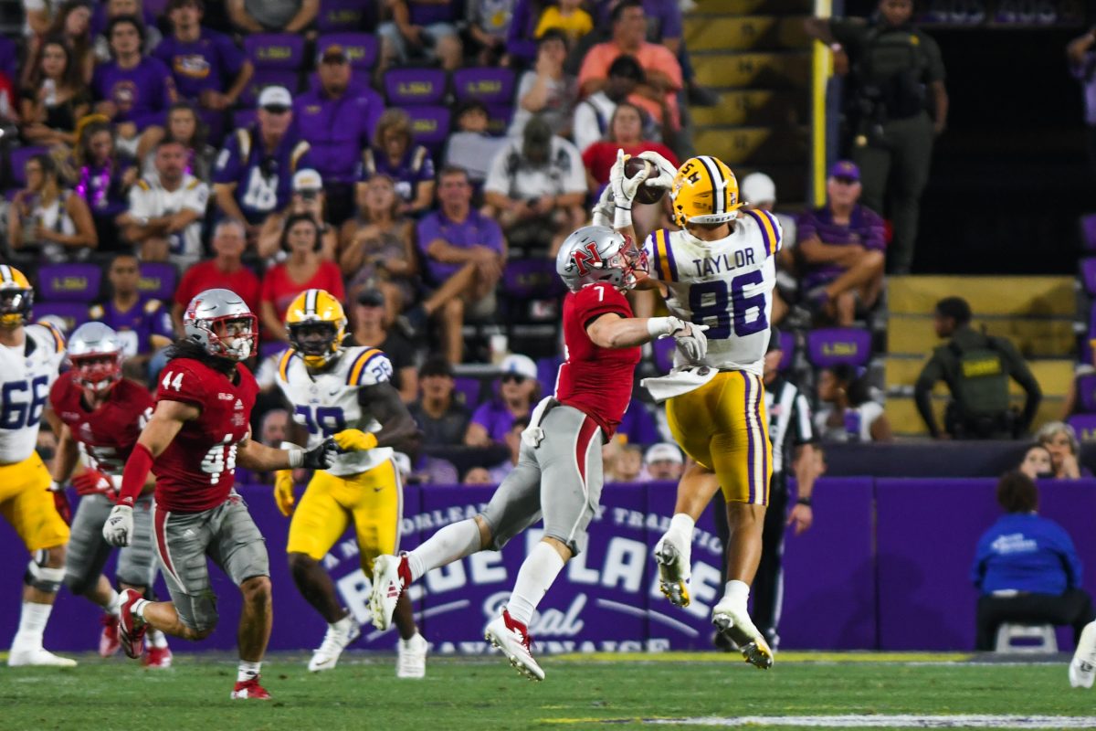 LSU football junior tight end Mason Taylor (86) catches the ball on Saturday, Sept. 7, 2024, during LSU&#8217;s 44-21 win against Nicholls at Tiger Stadium in Baton Rouge, La.