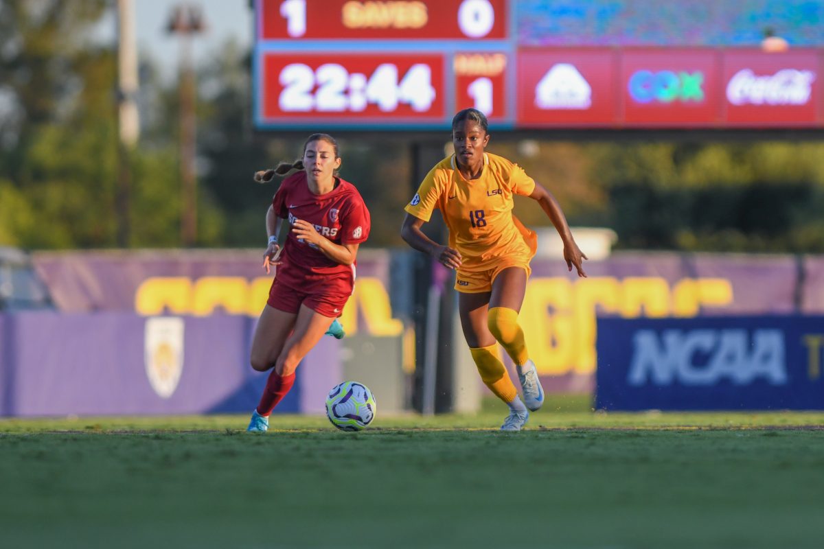 LSU redshirt sophomore soccer player Kelsey Major (18) runs to kick the ball on Sept. 26, 2024, during a women's soccer 3-1 win against Oklahoma at the LSU Soccer Stadium in Baton Rouge, La.