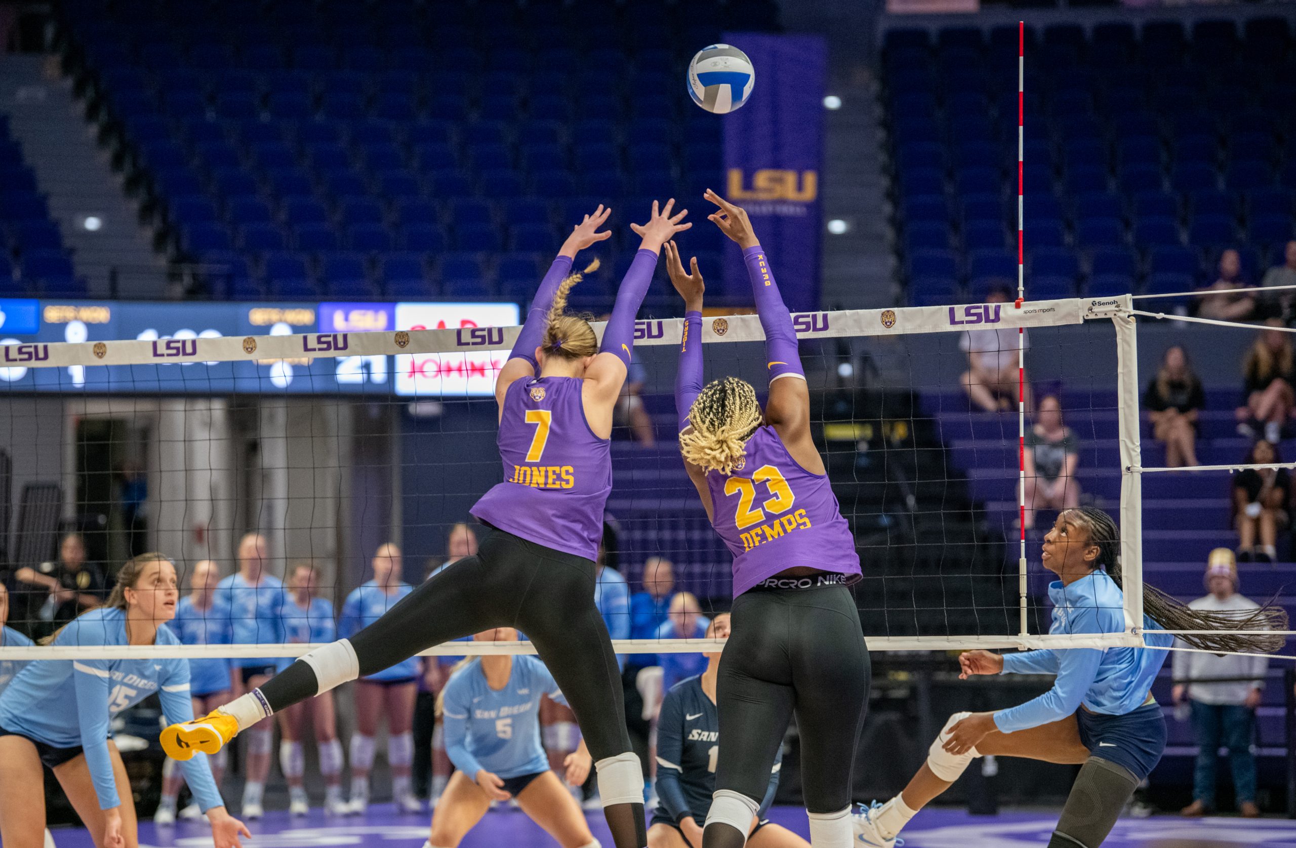 PHOTOS: LSU volleyball goes 2-1 in home tournament