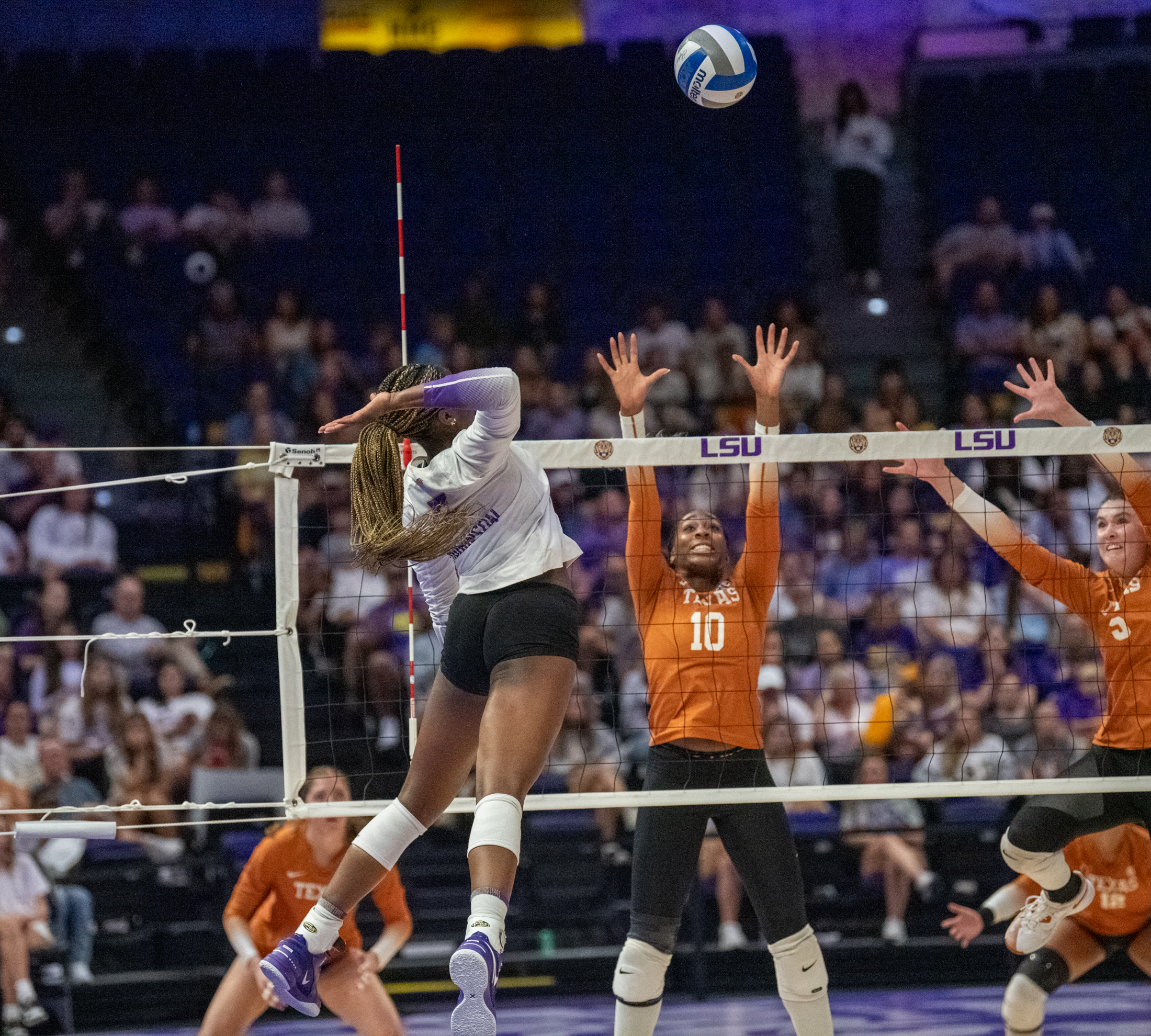 PHOTOS: LSU volleyball falls to Texas 3-0