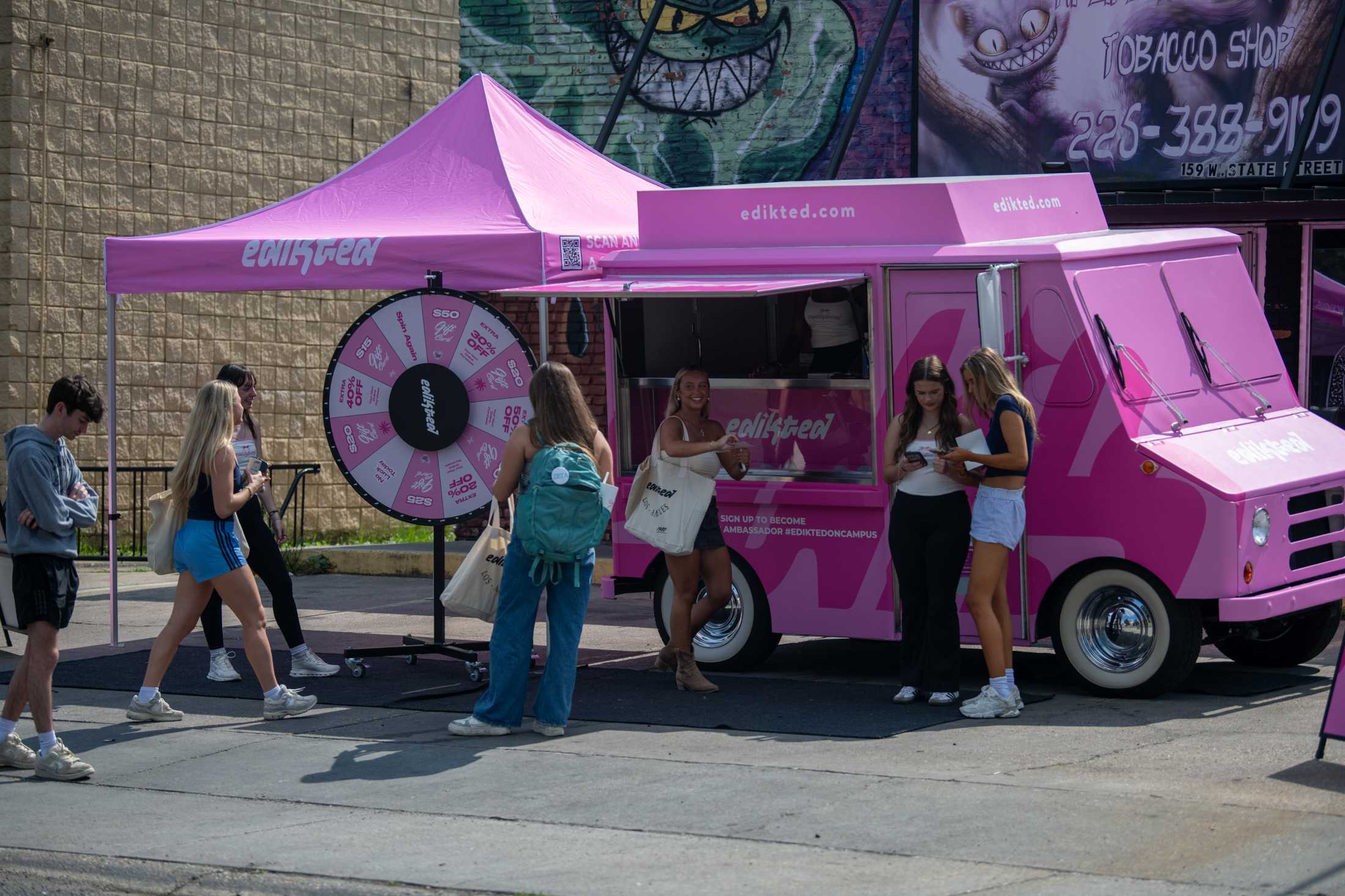 Addicted to Edikted: Students line up to visit viral clothing brand's pop up event at LSU