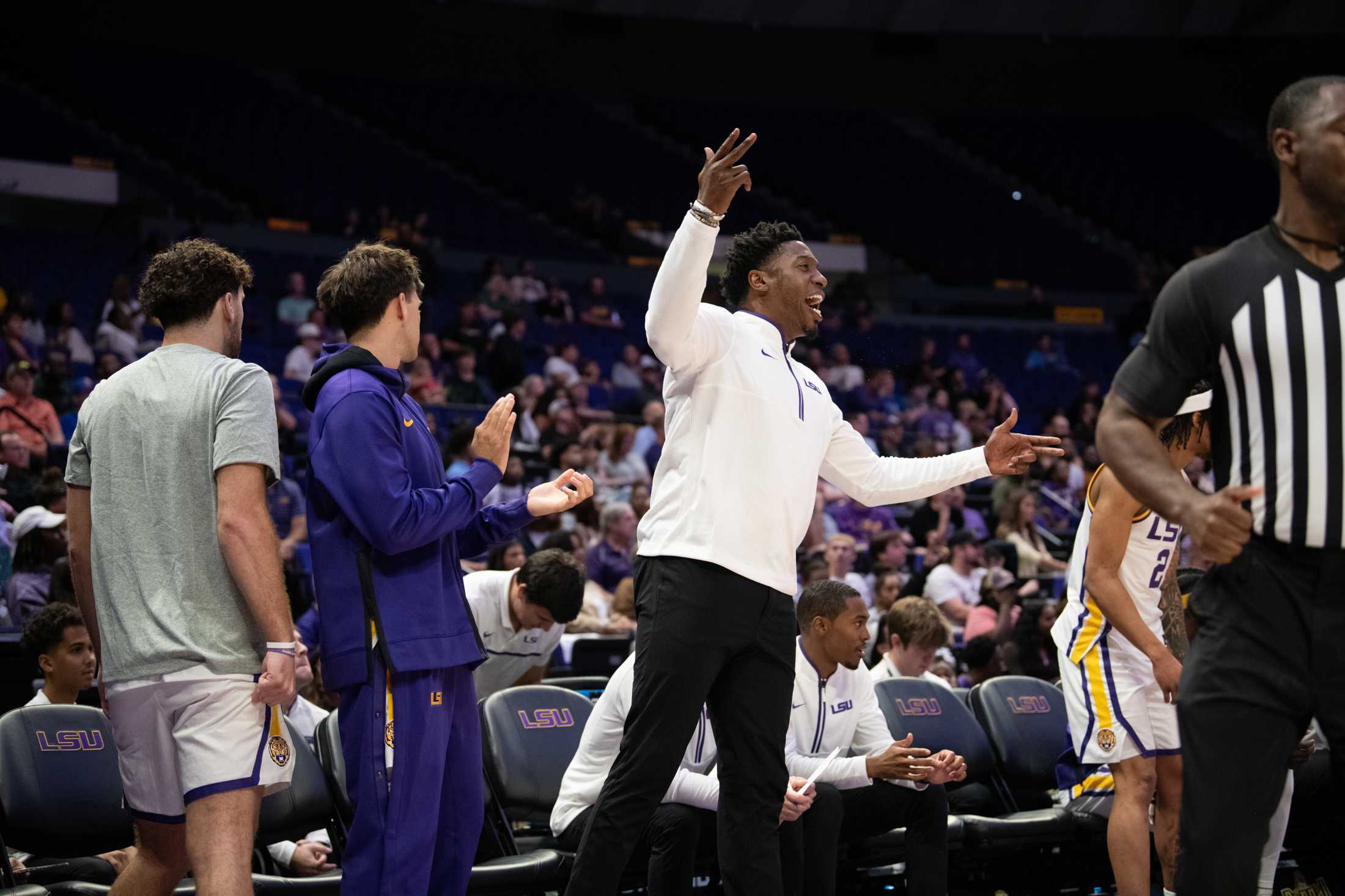 PHOTOS: LSU men's basketball wins 110-48 in exhibition game against Loyola