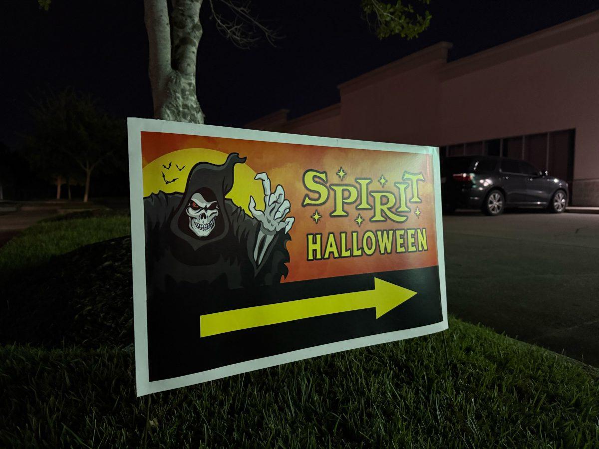 A Spirit Halloween lawn sign guides ghouls and ghosts (and human patrons) to Baton Rouge's storefront near the Mall of Louisiana on Oct. 5, 2024.&#160;