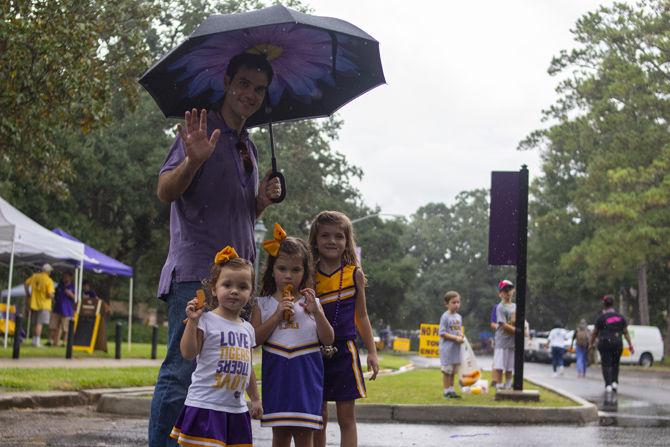 LSU fans patiently wait for the Homecoming Parade to start near the Parade Ground on Saturday Oct. 20, 2018.