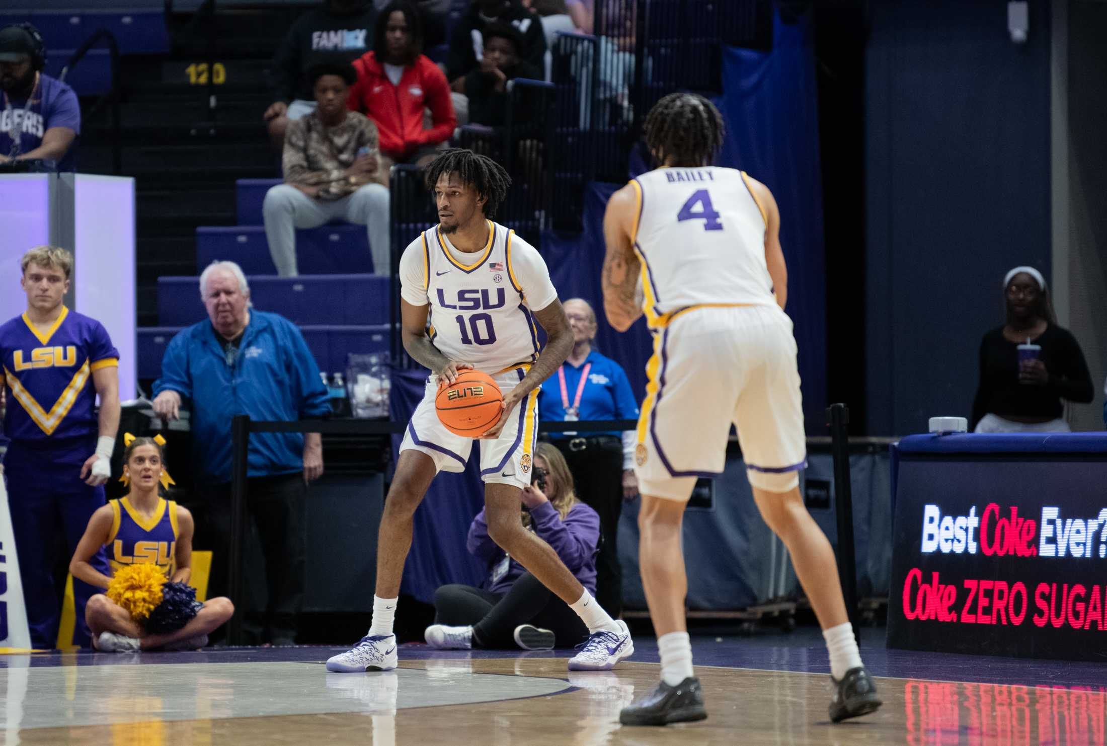 PHOTOS: LSU men's basketball wins 110-48 in exhibition game against Loyola