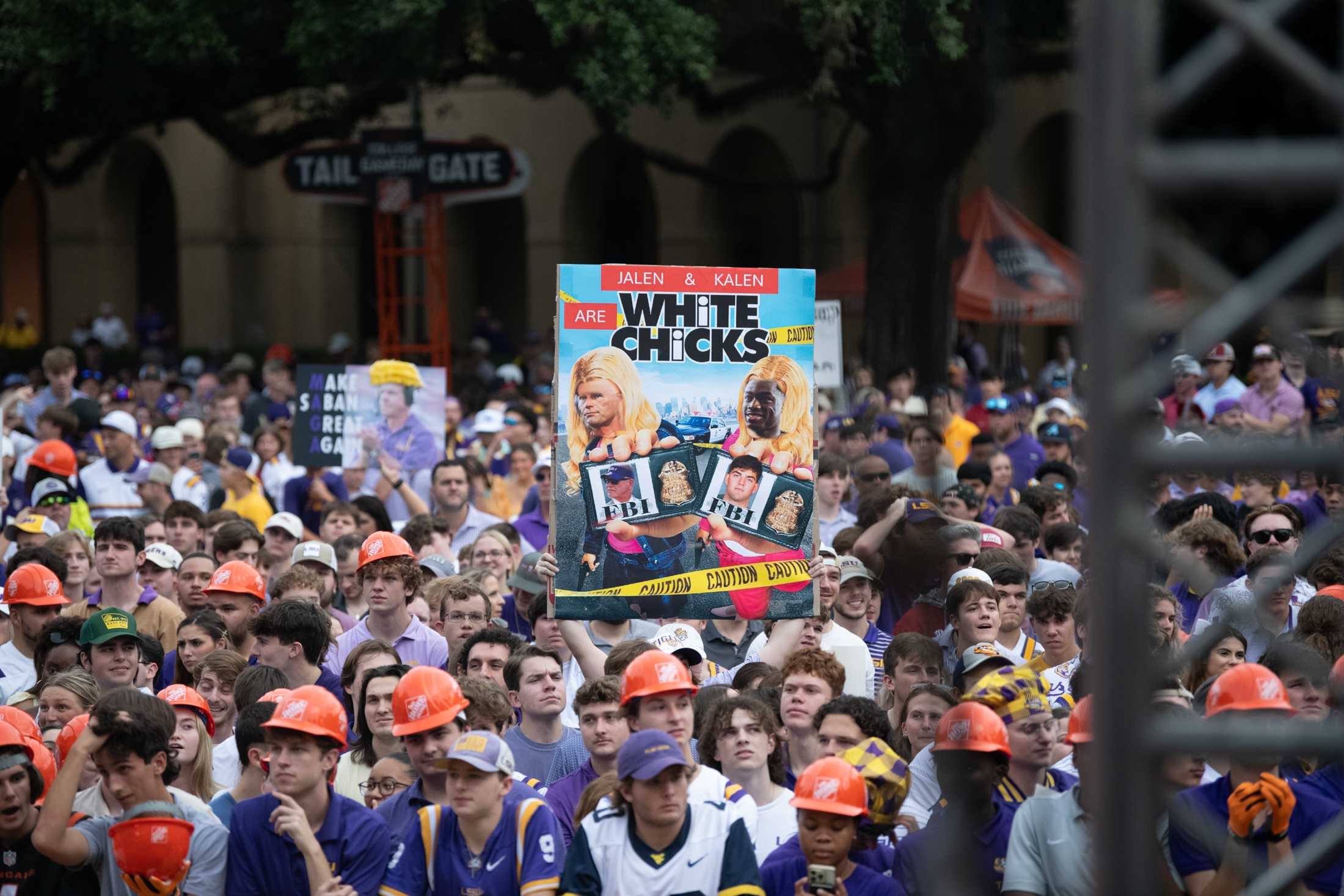 PHOTOS: See our favorite signs from College GameDay in Baton Rouge