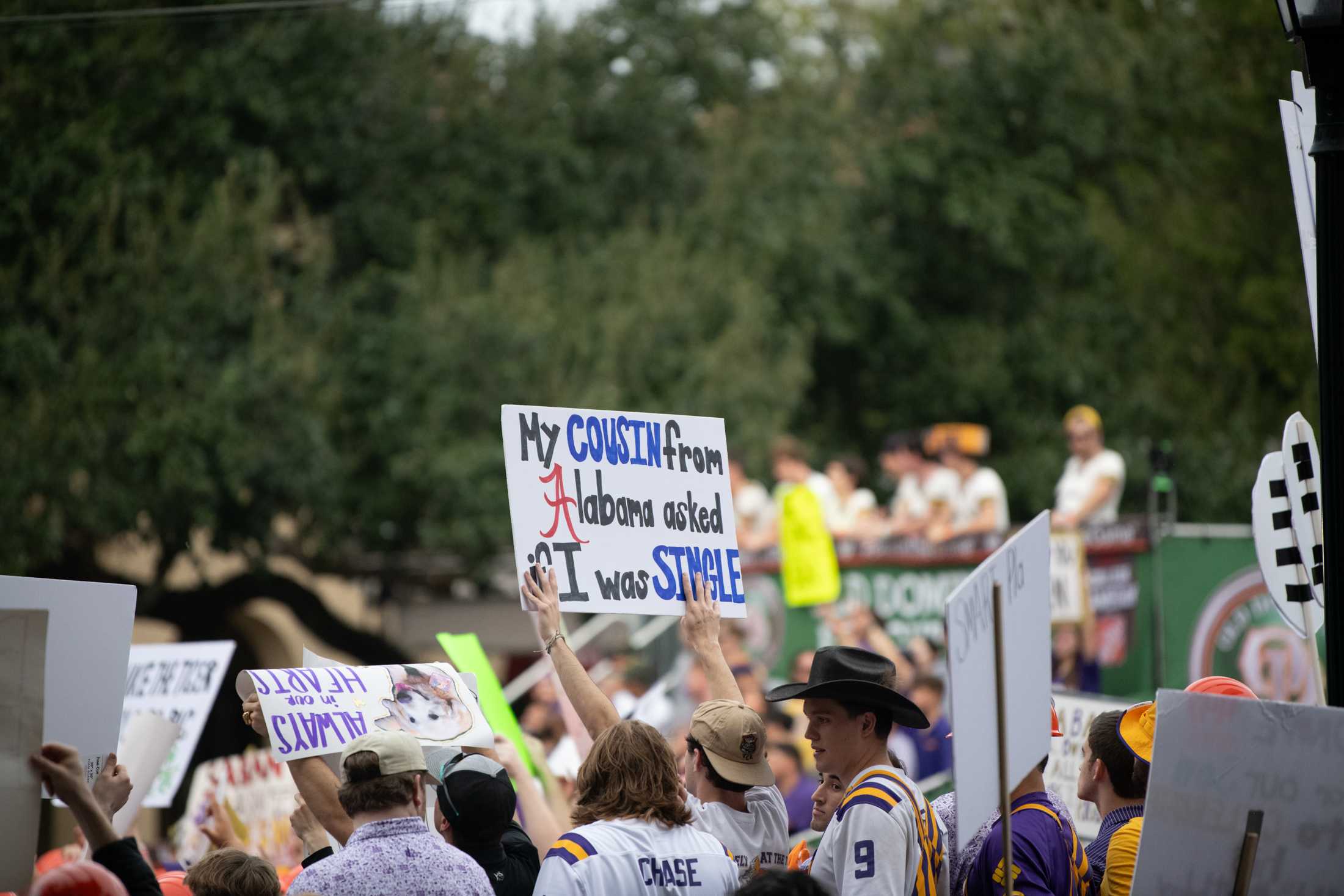 PHOTOS: See our favorite signs from College GameDay in Baton Rouge