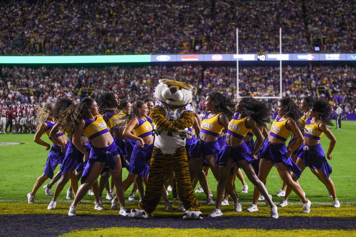 Mike the Tiger and the LSU Tiger Girls perform on the field on Saturday, Nov. 9, 2024, during LSU&#8217;s 42-13 loss to Alabama at Tiger Stadium in Baton Rouge, La.