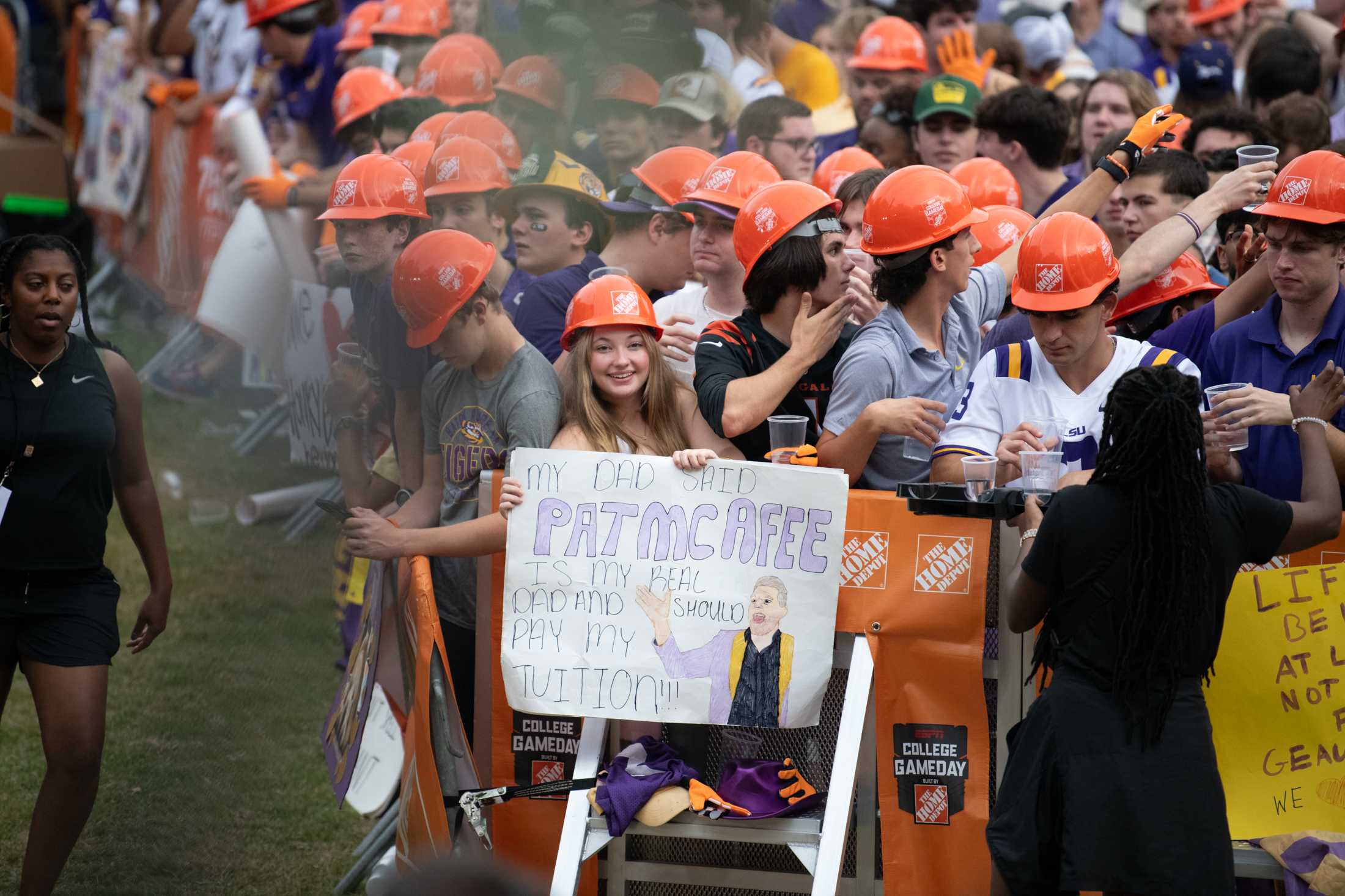 PHOTOS: See our favorite signs from College GameDay in Baton Rouge