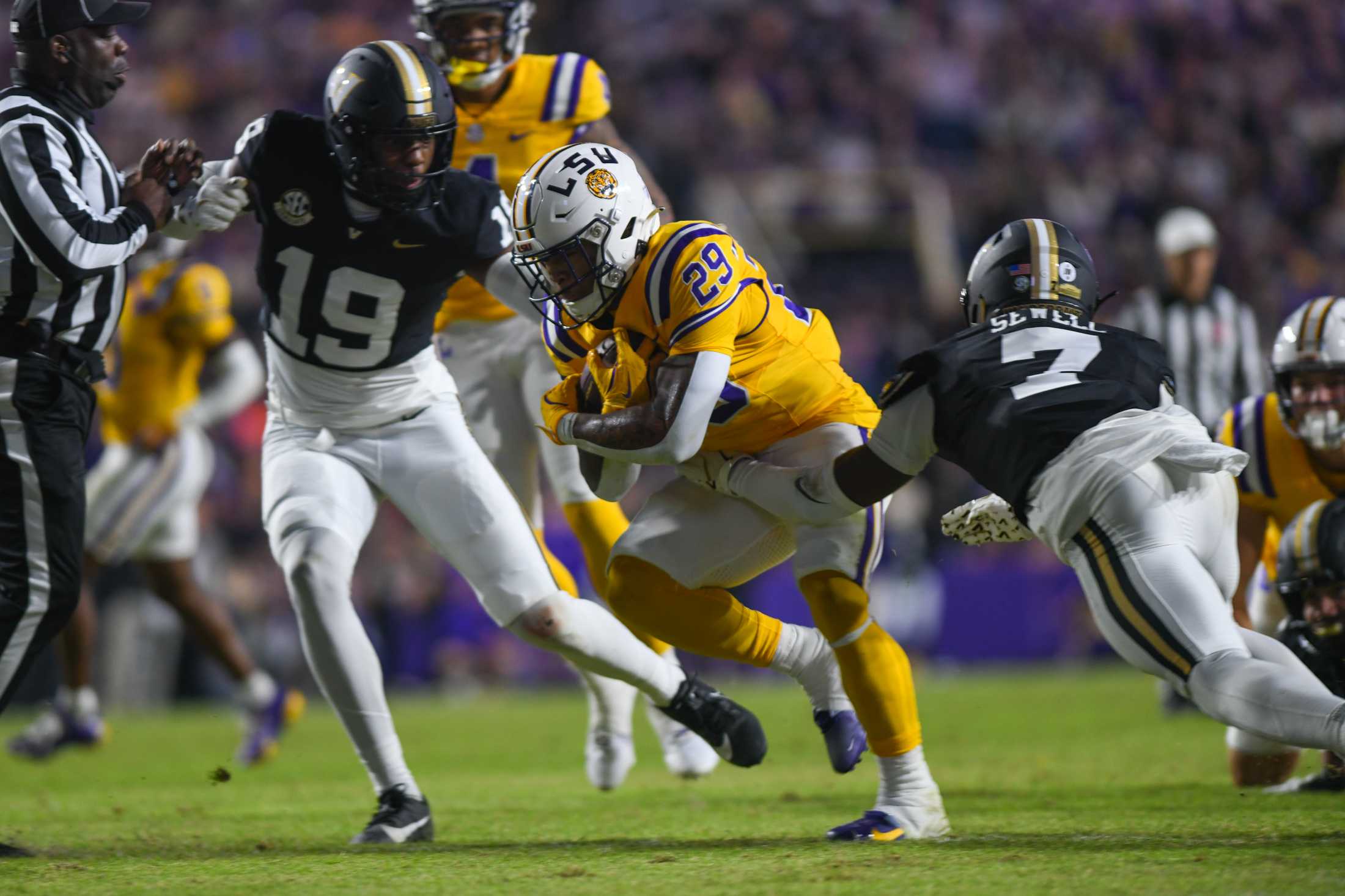 PHOTOS: LSU football ends losing streak with win against Vanderbilt