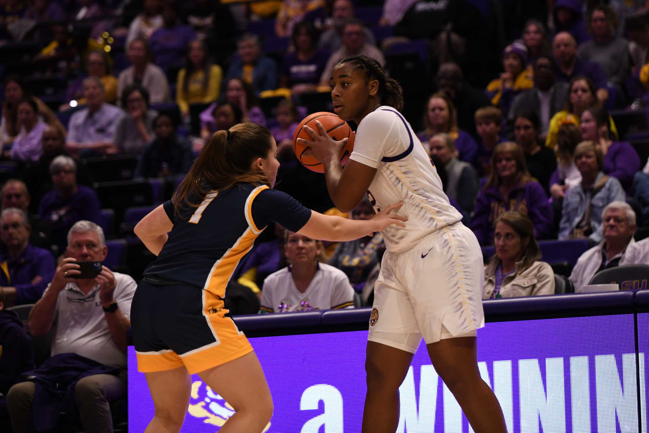 PHOTOS: LSU women's basketball avoids upset against Murray State