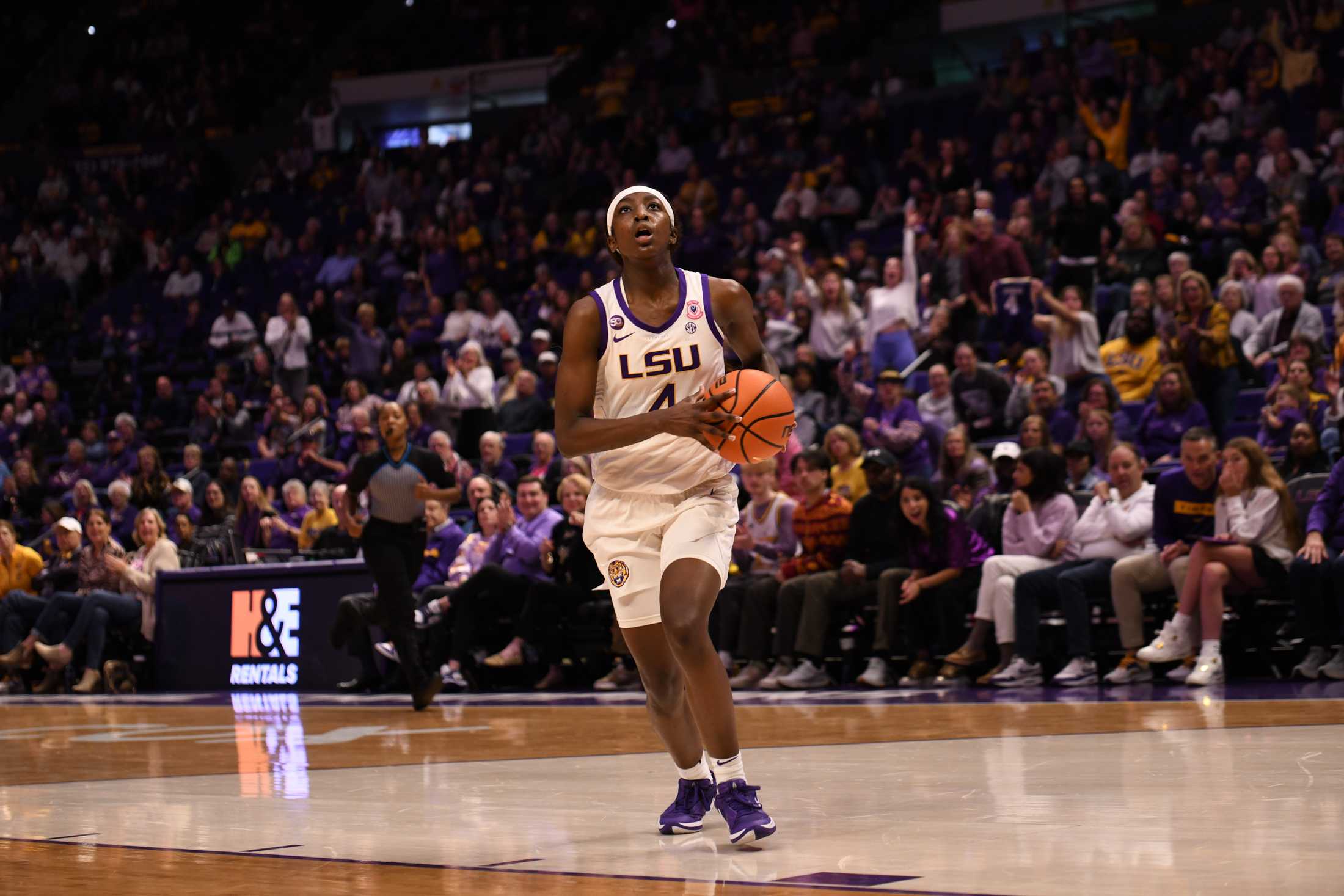 PHOTOS: LSU women's basketball avoids upset against Murray State