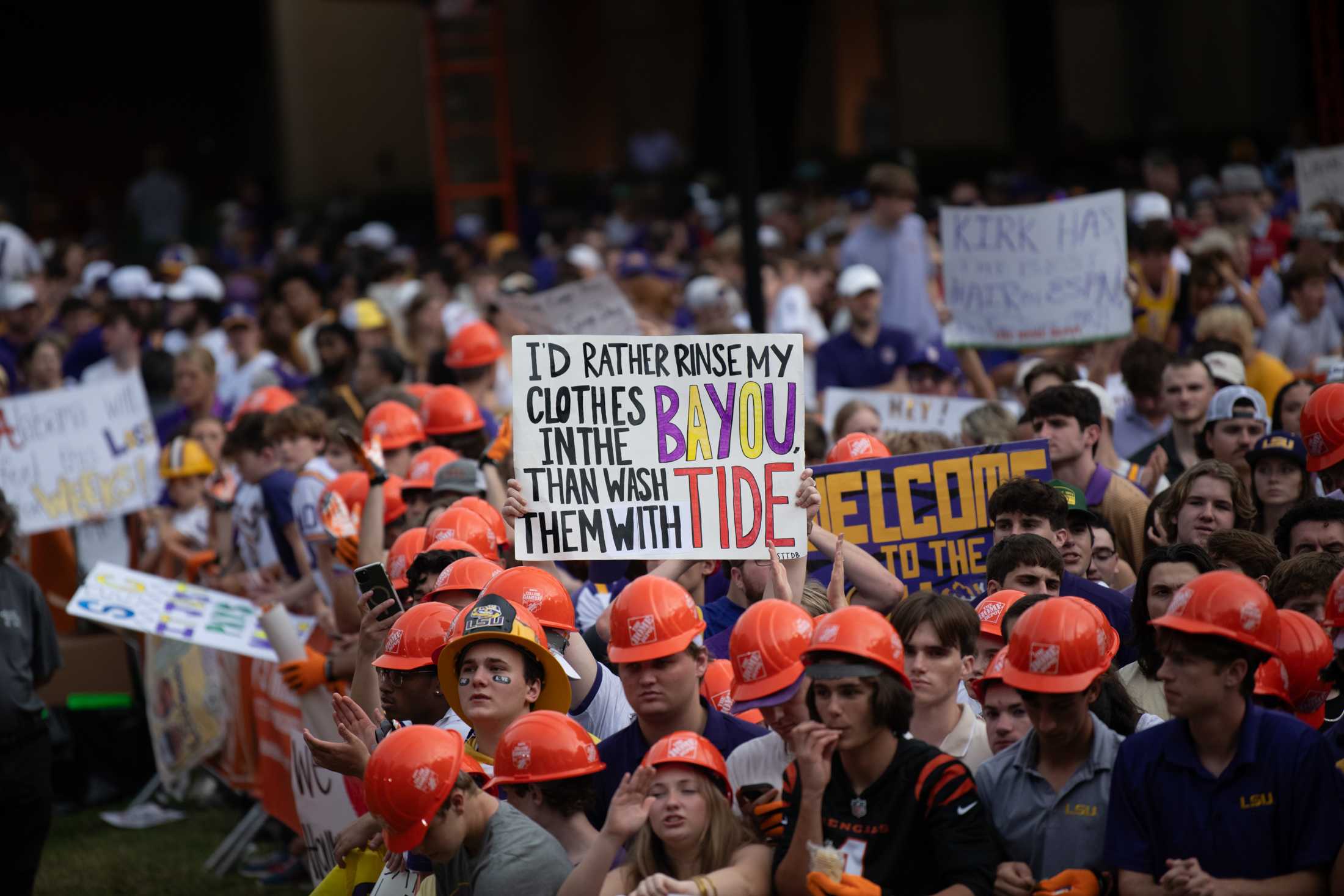 PHOTOS: See our favorite signs from College GameDay in Baton Rouge