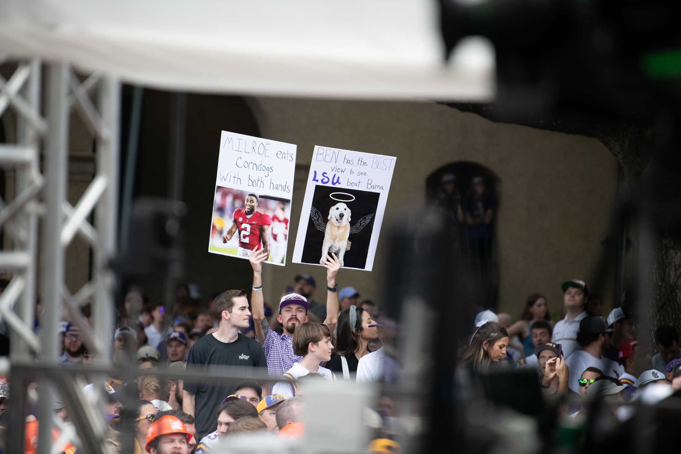 PHOTOS: See our favorite signs from College GameDay in Baton Rouge