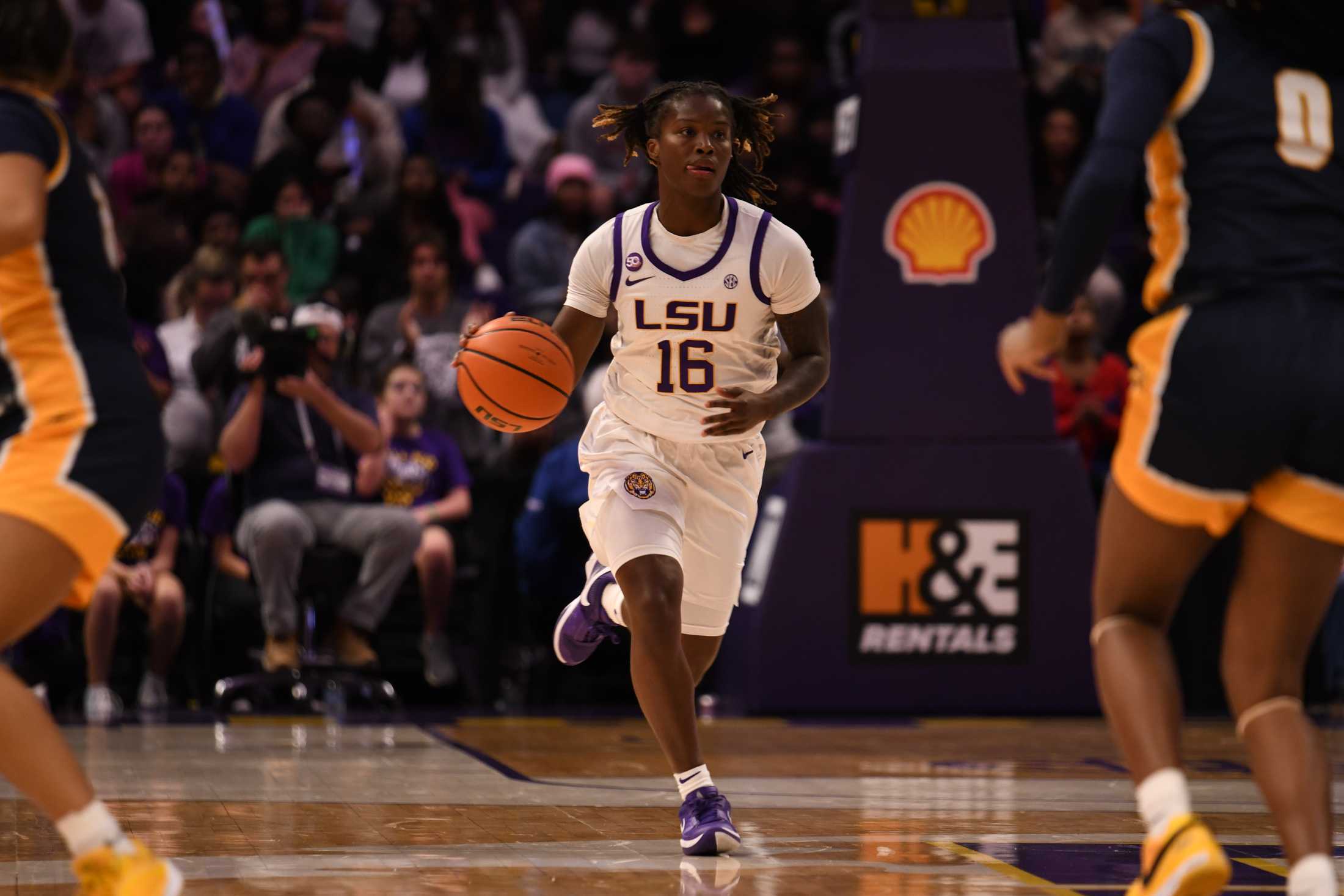 PHOTOS: LSU women's basketball avoids upset against Murray State