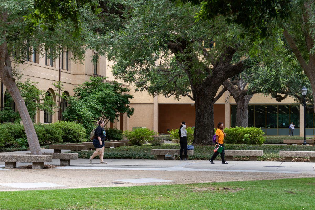 <p>Few people walk through the Quad Wednesday, May 25, 2023 during LSU's summer session in Baton Rouge, La.</p>