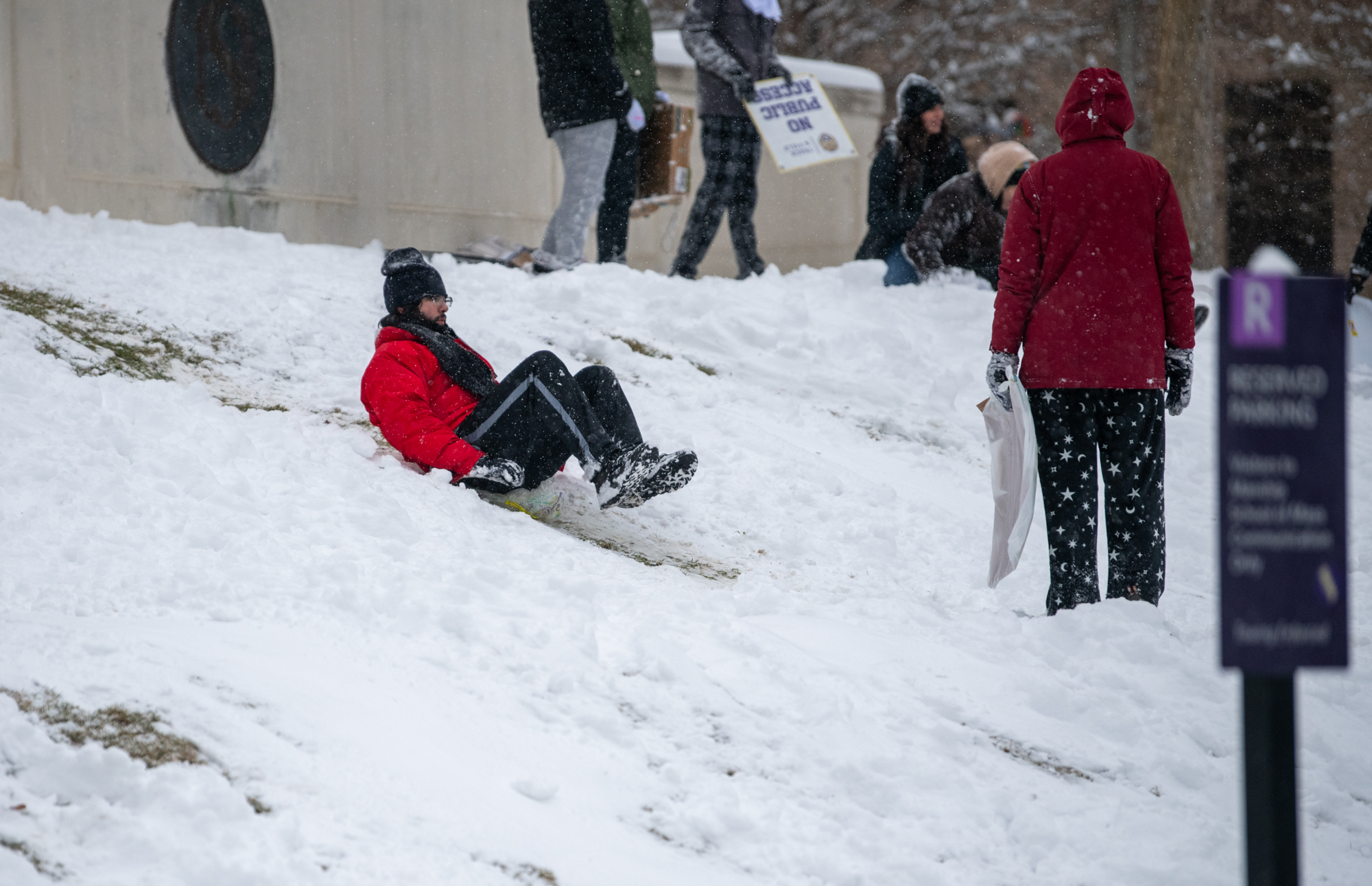 PHOTOS: LSU students enjoy rare snow day