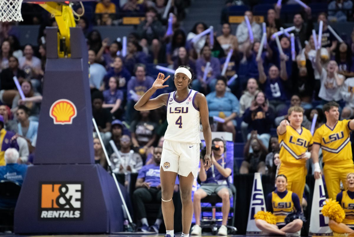 LSU women's basketball junior guard Flau’jae Johnson (4) hypes up the crowd during LSU's 81-67 win against Mississippi State on Sunday, Feb. 2, 2025, in the Pete Maravich Assembly Center in Baton Rouge, La.