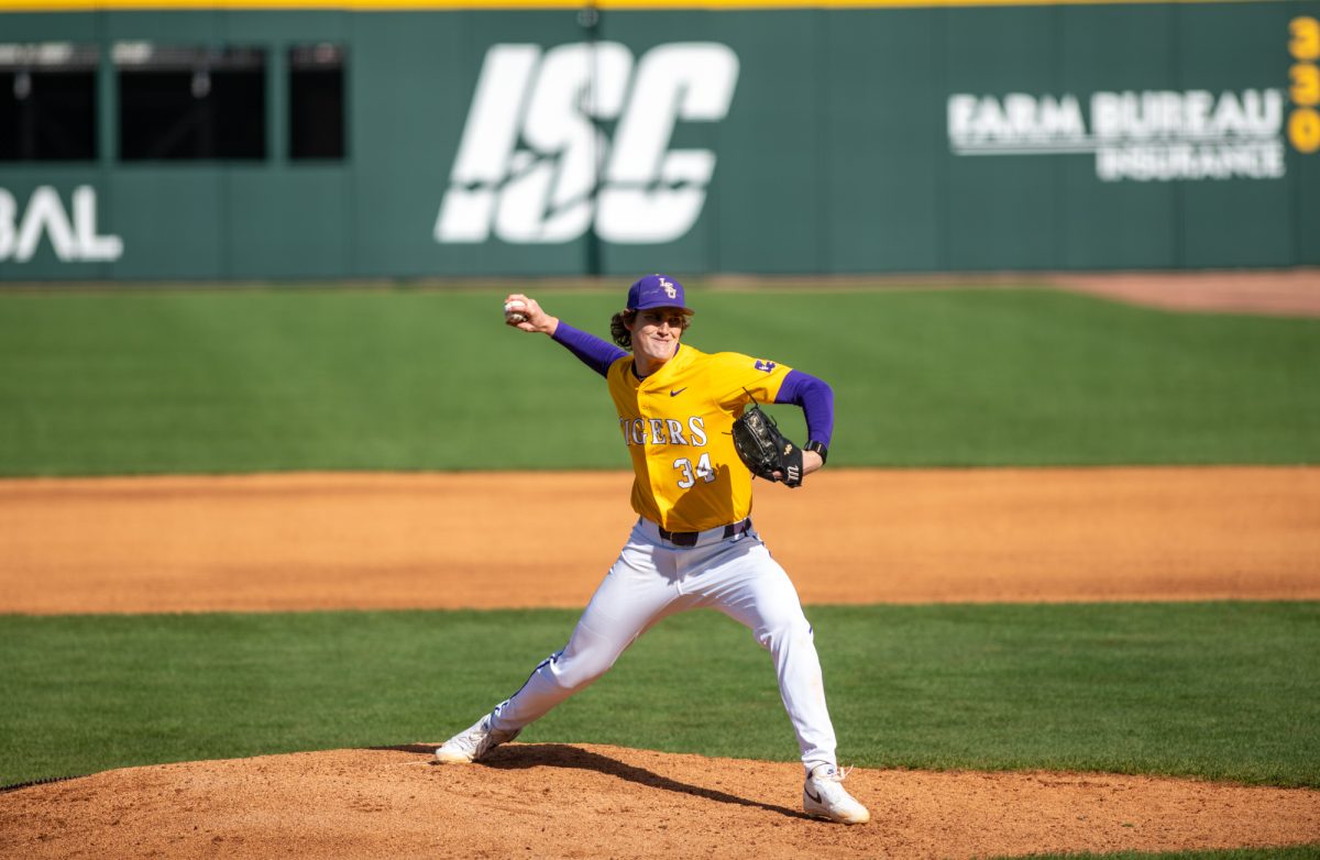 LSU baseball redshirt sophomore right-handed pitcher Chase Shores (34) pitches during LSU's 8-1 win against Purdue Fort Wayne on Sunday, Feb. 16, 2025, at Alex Box Stadium on Gourrier Avenue in Baton Rouge, La.