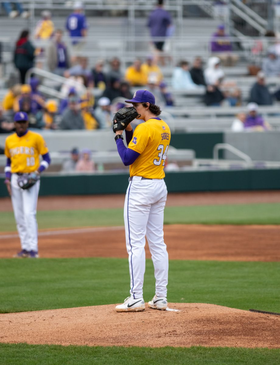 LSU baseball redshirt sophomore right-handed pitcher Chase Shores (34) prepares for a pitch during LSU's 8-1 win against Purdue Fort Wayne on Sunday, Feb. 16, 2025, at Alex Box Stadium on Gourrier Avenue in Baton Rouge, La.