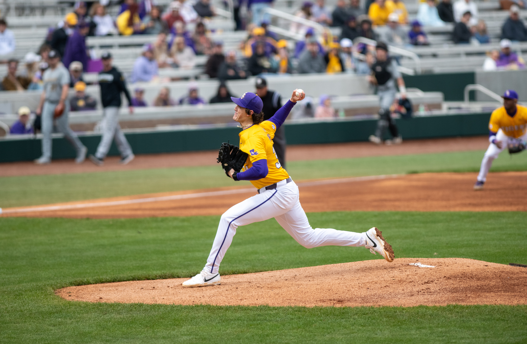 PHOTOS: LSU baseball sweeps Purdue Fort Wayne in opening weekend