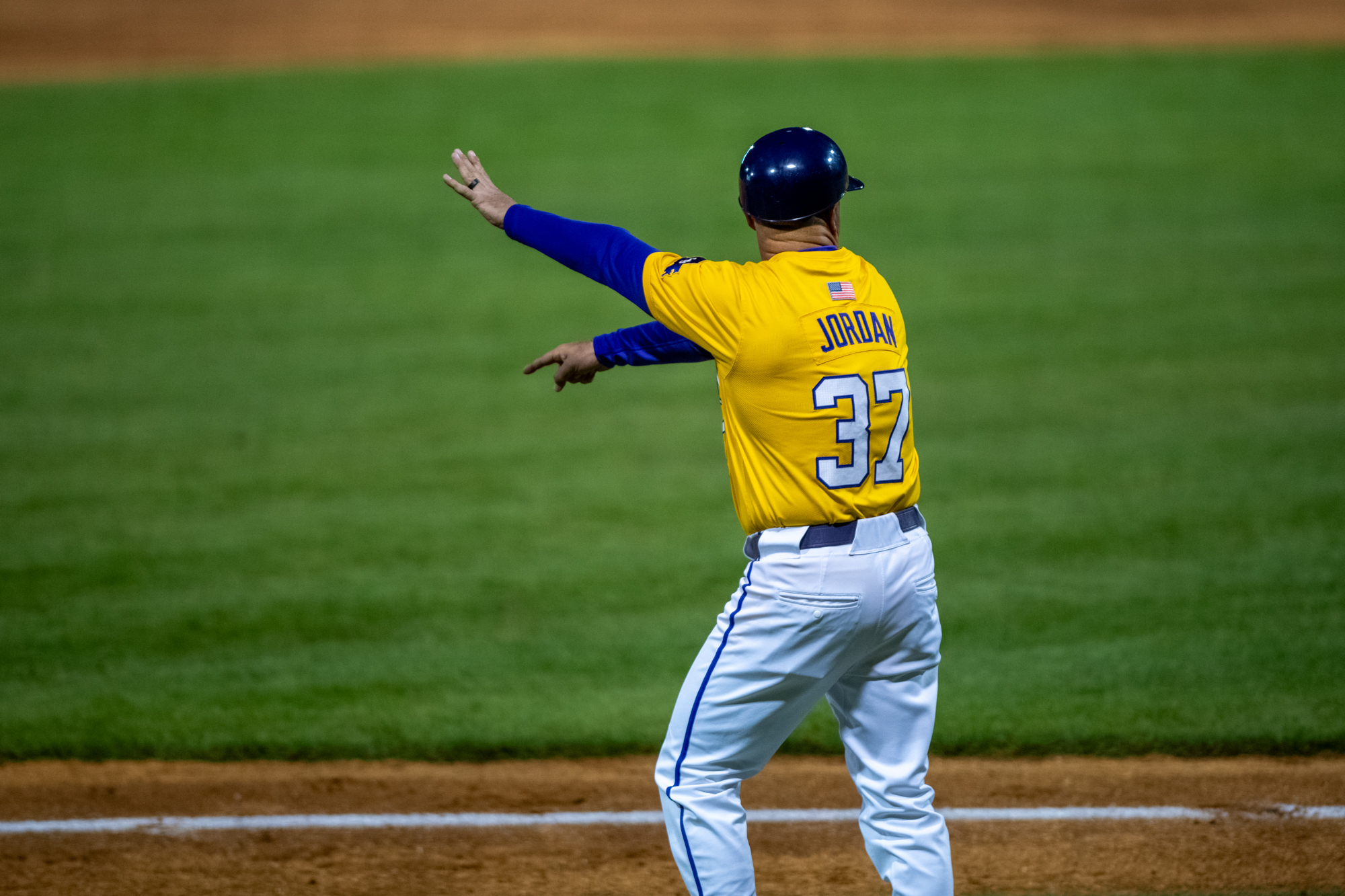 PHOTOS: LSU baseball and Omaha play three-game series