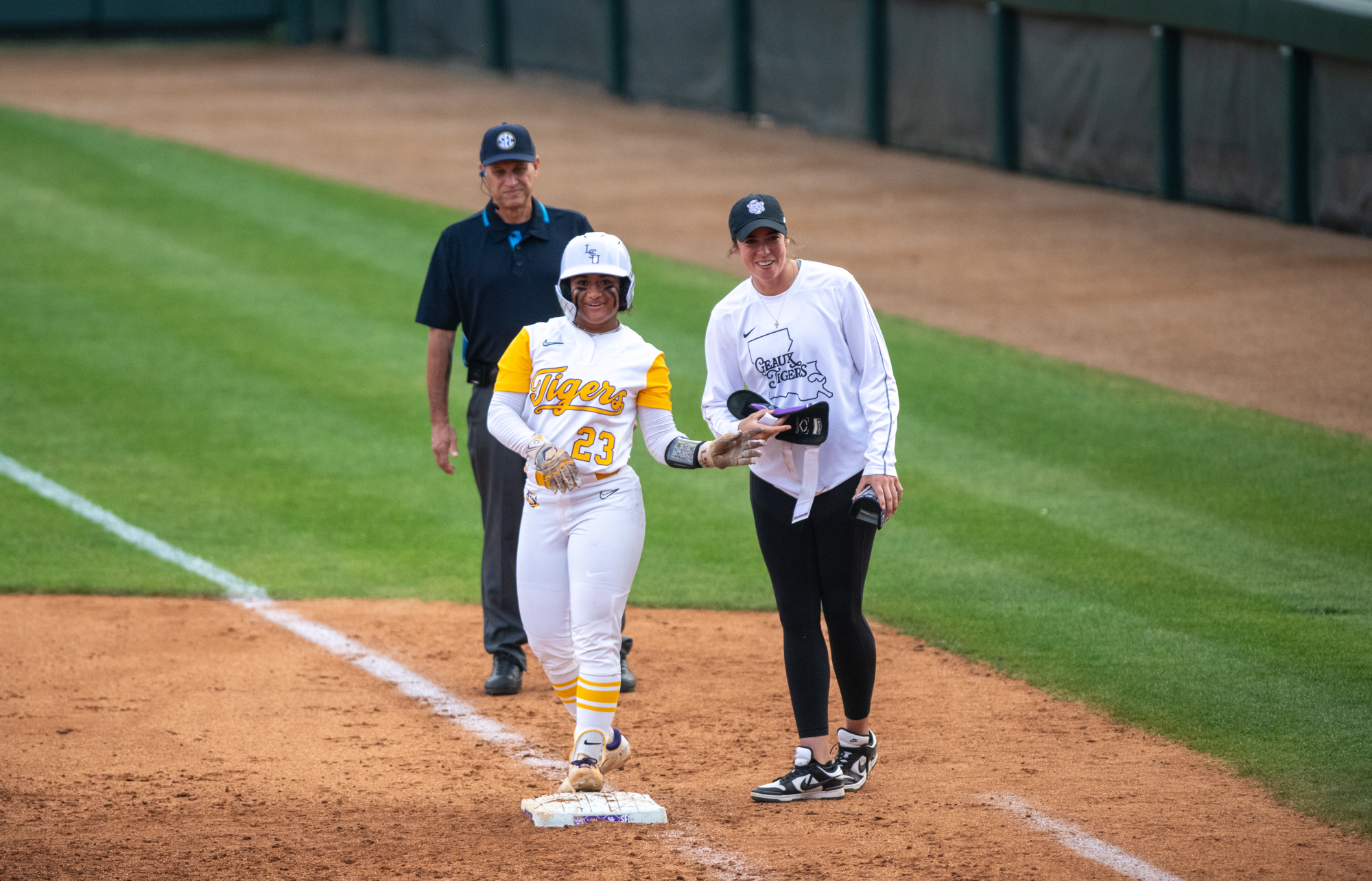 PHOTOS: LSU softball wins SEC opener against Kentucky