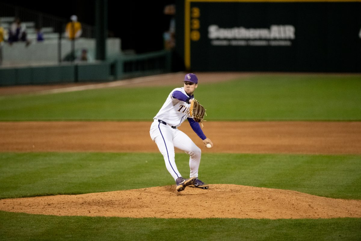 LSU baseball senior left-handed pitcher Dalton Beck (33) pitches during LSU's 13-3 mercy-rule win against North Dakota State on Wednesday, March 5, 2025, at Alex Box Stadium on Gourrier Avenue in Baton Rouge, La.