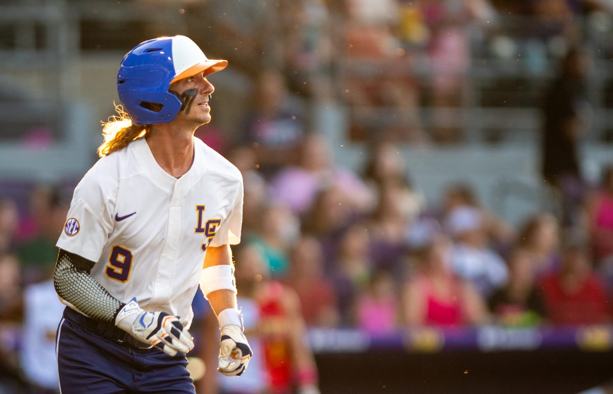 Former LSU baseball outfielder and Texas Tailgaters player Zach Watson runs to first base Saturday, Aug 9, 2025, at Alex Box Stadium in Baton Rouge, La.