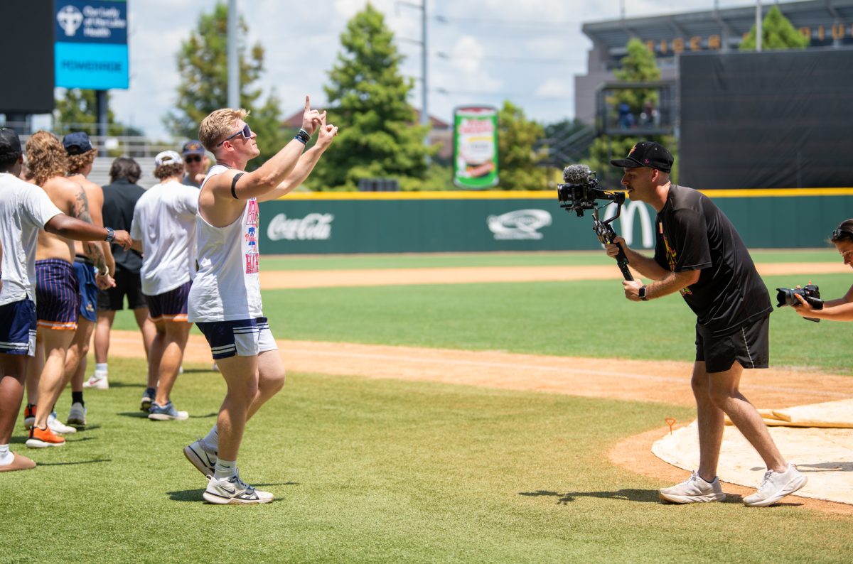 Banana Ball players practice before the matchup between the Texas Tailgaters and the Party Animals Saturday, Aug 9, 2025, at Alex Box Stadium in Baton Rouge, La.
