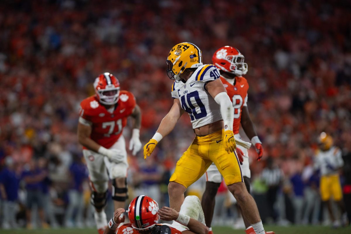 LSU football junior linebacker Whit Weeks (40) points to Clemson quarterback Cade Klubnik (2) after making a tackle Saturday, Aug 30, 2025, during LSU’s 17-10 win against Clemson at Memorial Stadium in Clemson, Sc.