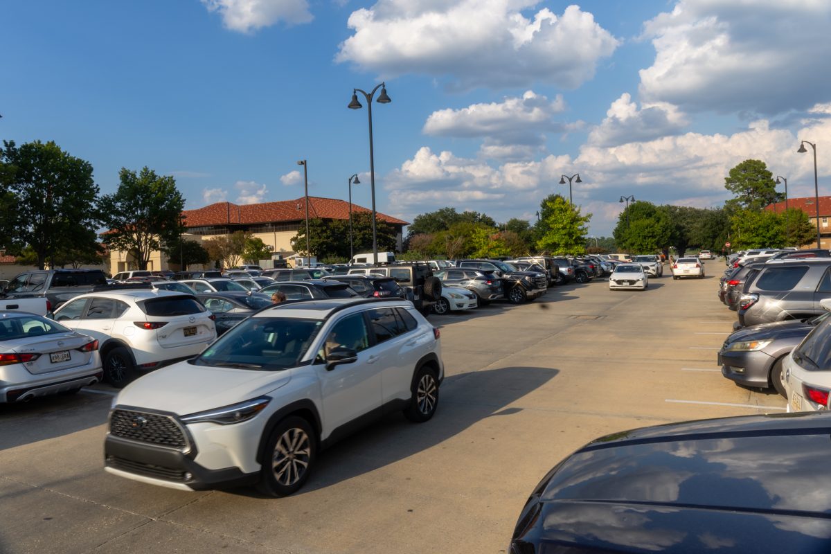 People try to find parking in the UREC lot Tuesday, Aug 26, 2025, in Baton Rouge, La.