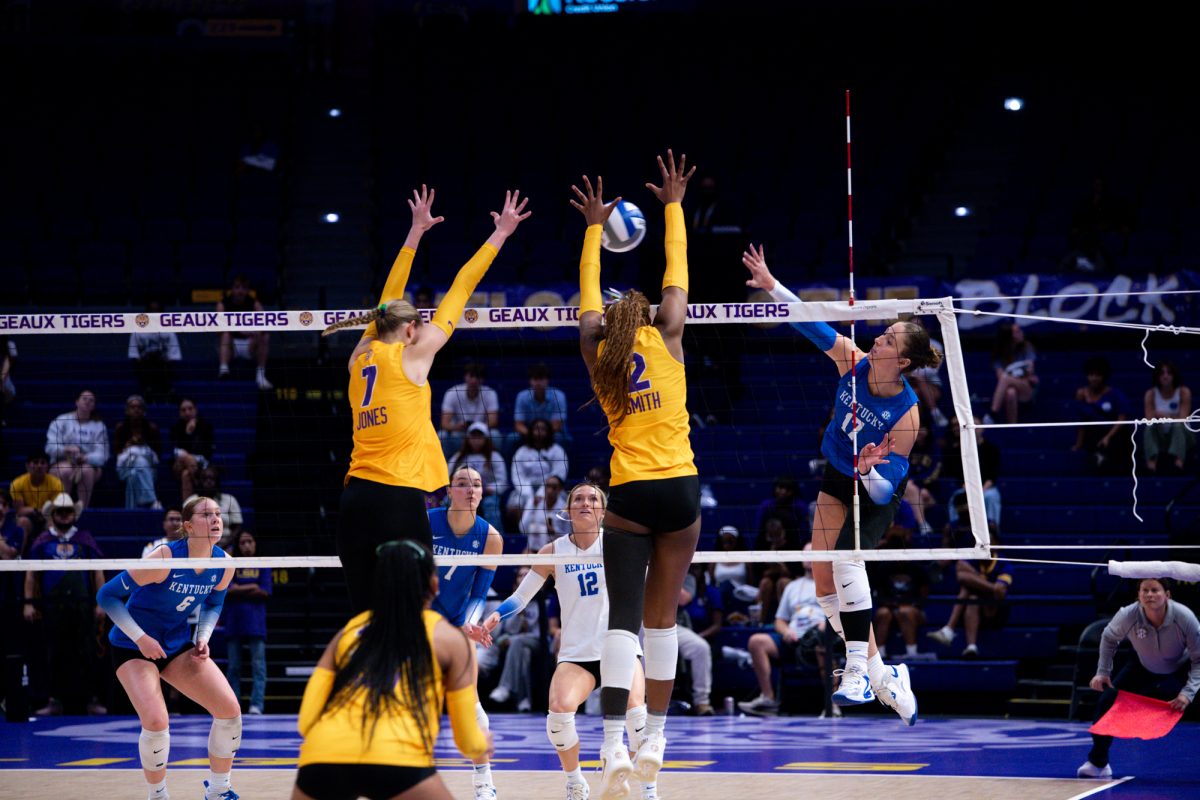 LSU volleyball redshirt junior right side Tireh Smith (2) and sophomore middle blocker Jessica Jones (7) block during LSU’s 0-3 loss against Kentucky on Sunday, Oct.12, 2025, at the Pete Maravich Assembly Center in Baton Rouge, La.