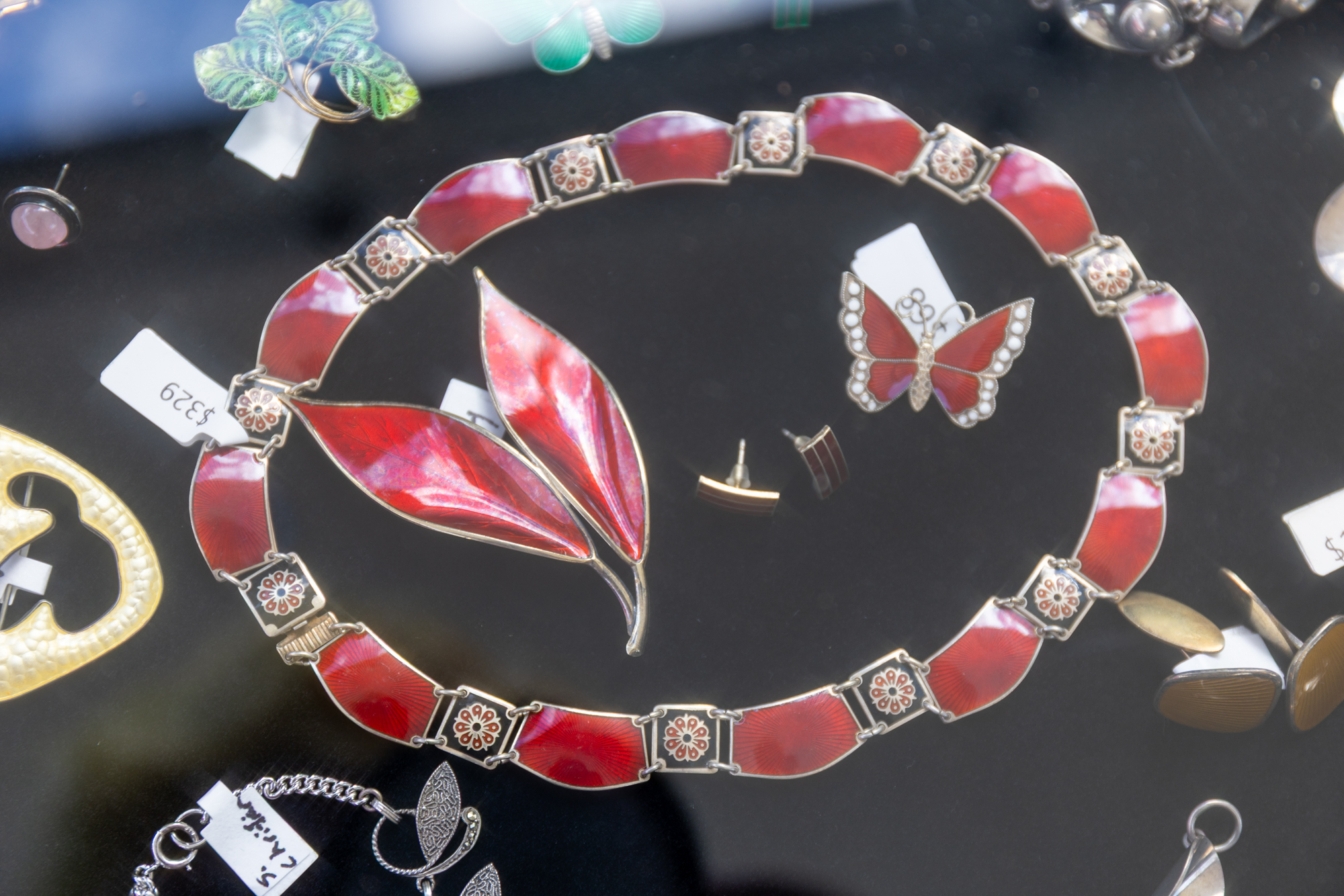 PHOTOS: The Pink Elephant Trunk Sale