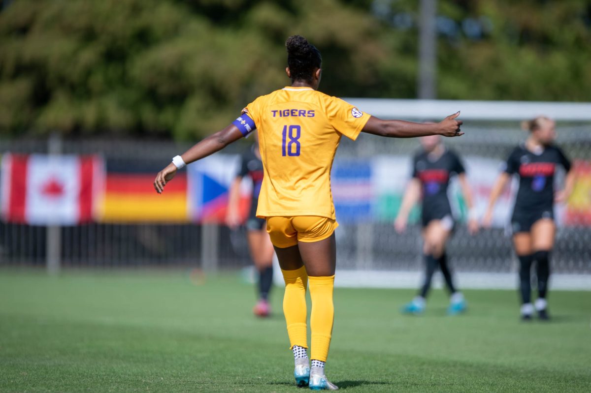 LSU soccer redshirt junior defender Kelsey Major (18) motions to her squad during their 4-1 win against Florida Sunday, Oct. 26, 2025, at the LSU Soccer Stadium in Baton Rouge, La.