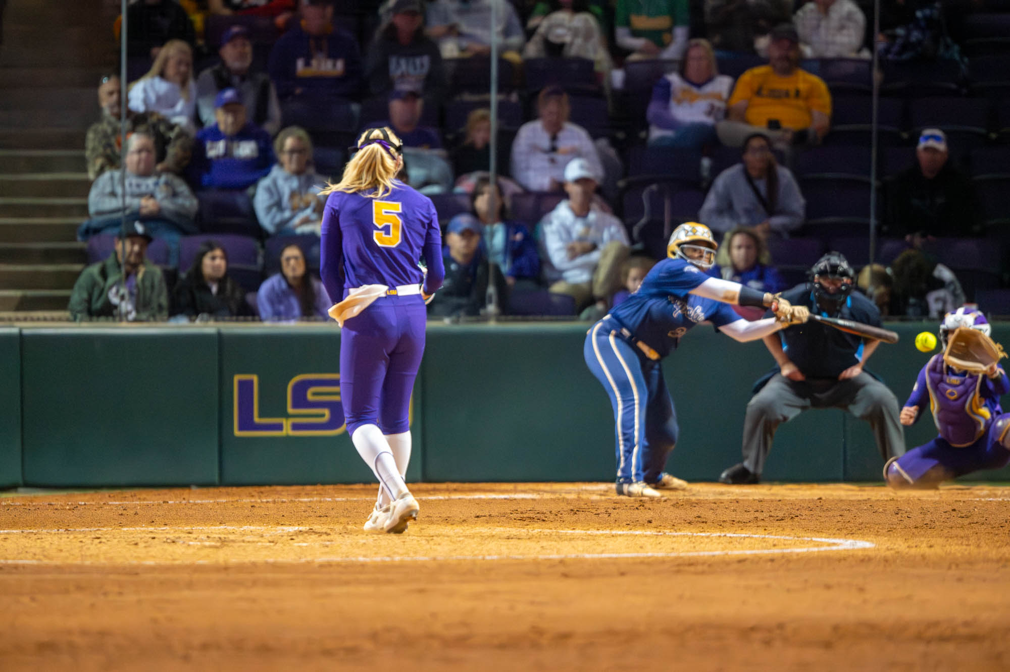 PHOTOS: LSU softball hosts exhibition doubleheader