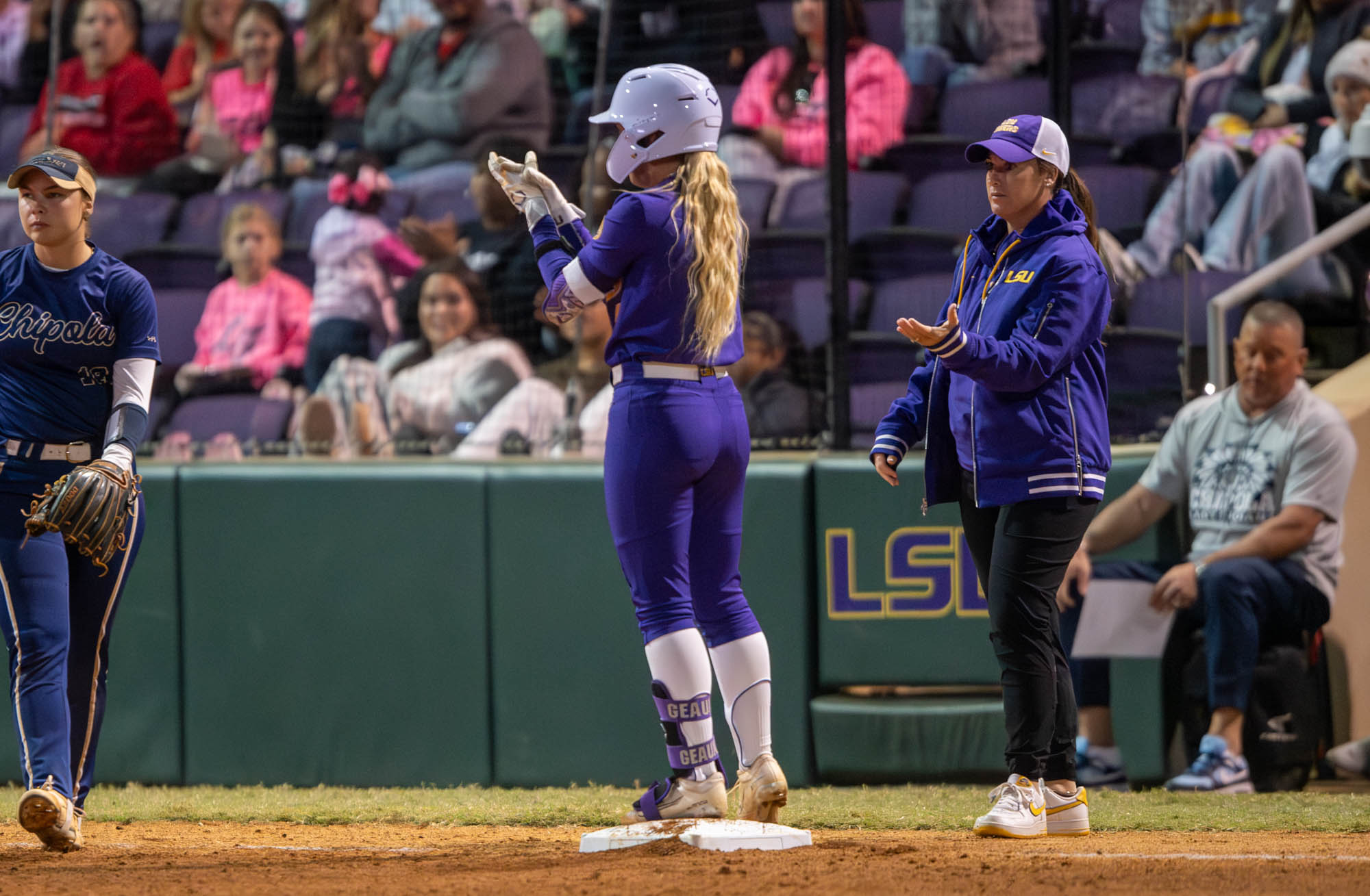 PHOTOS: LSU softball hosts exhibition doubleheader