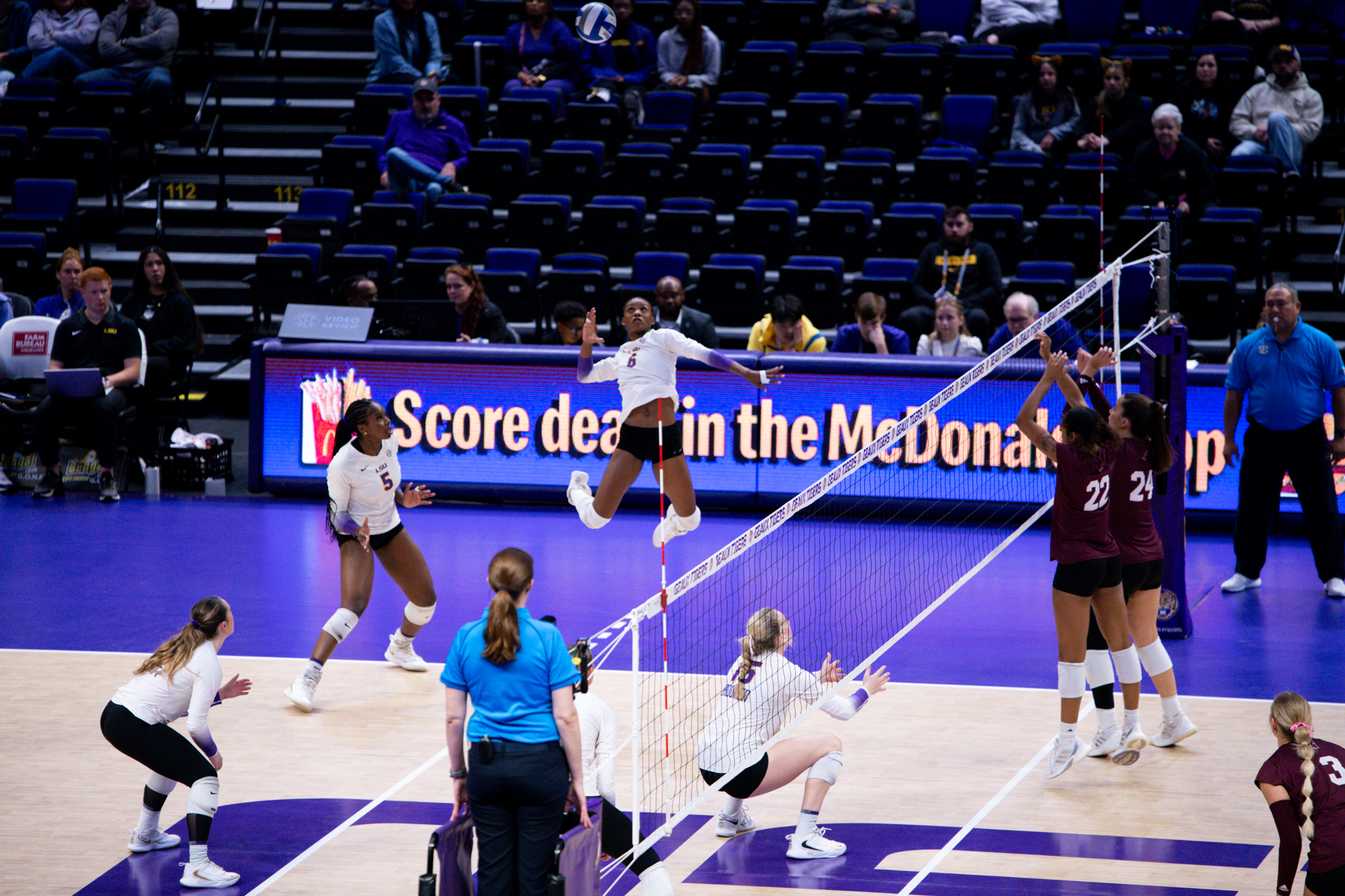 PHOTOS: LSU volleyball continues losing streak with fall to Mississippi State