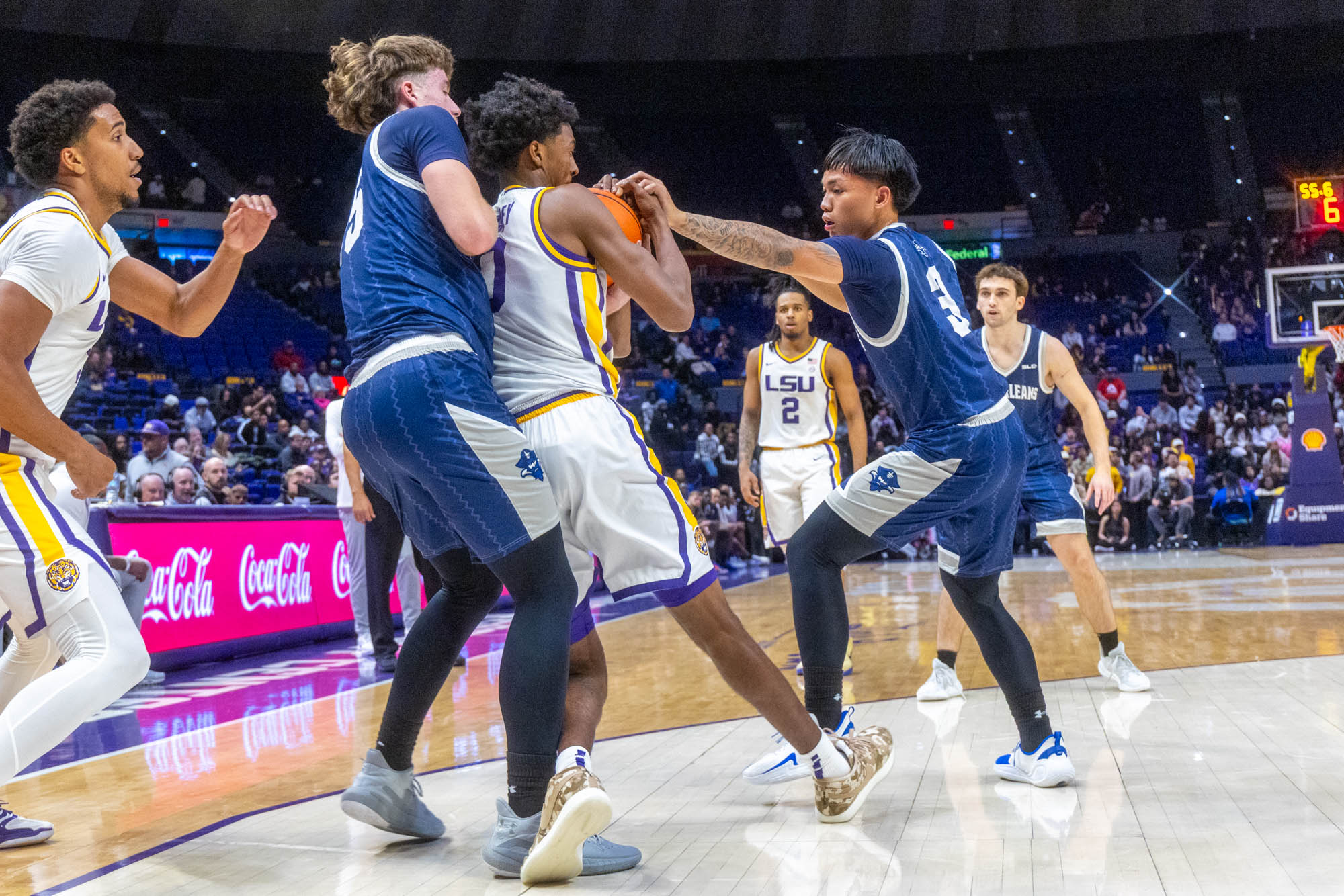 PHOTOS: LSU men's basketball defeats UNO