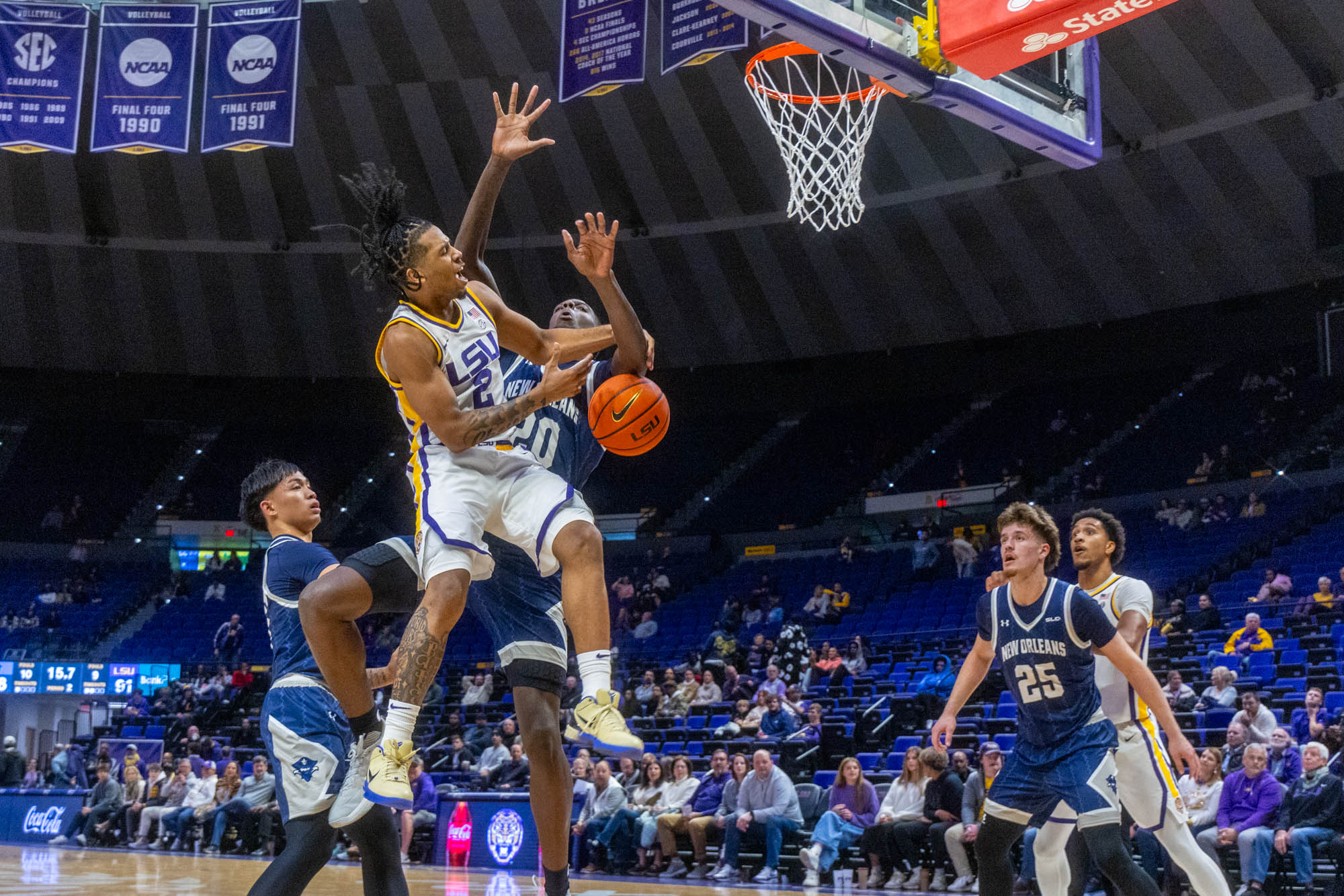PHOTOS: LSU men's basketball defeats UNO