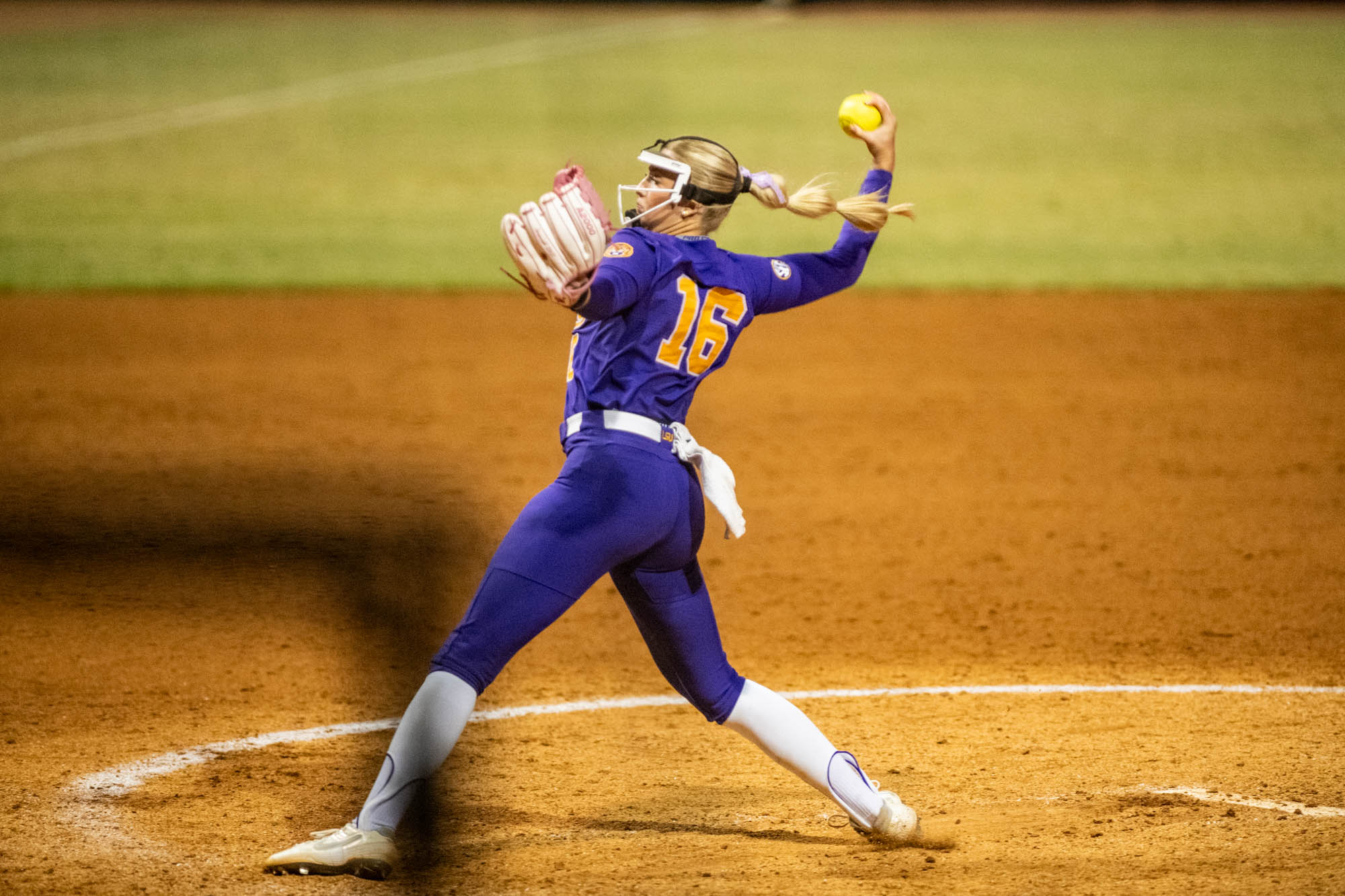 PHOTOS: LSU softball hosts exhibition doubleheader