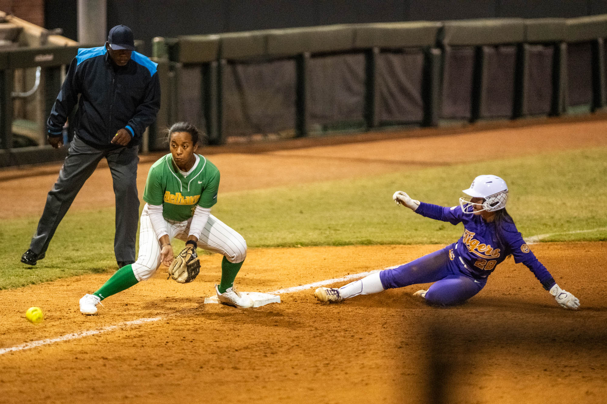 PHOTOS: LSU softball hosts exhibition doubleheader