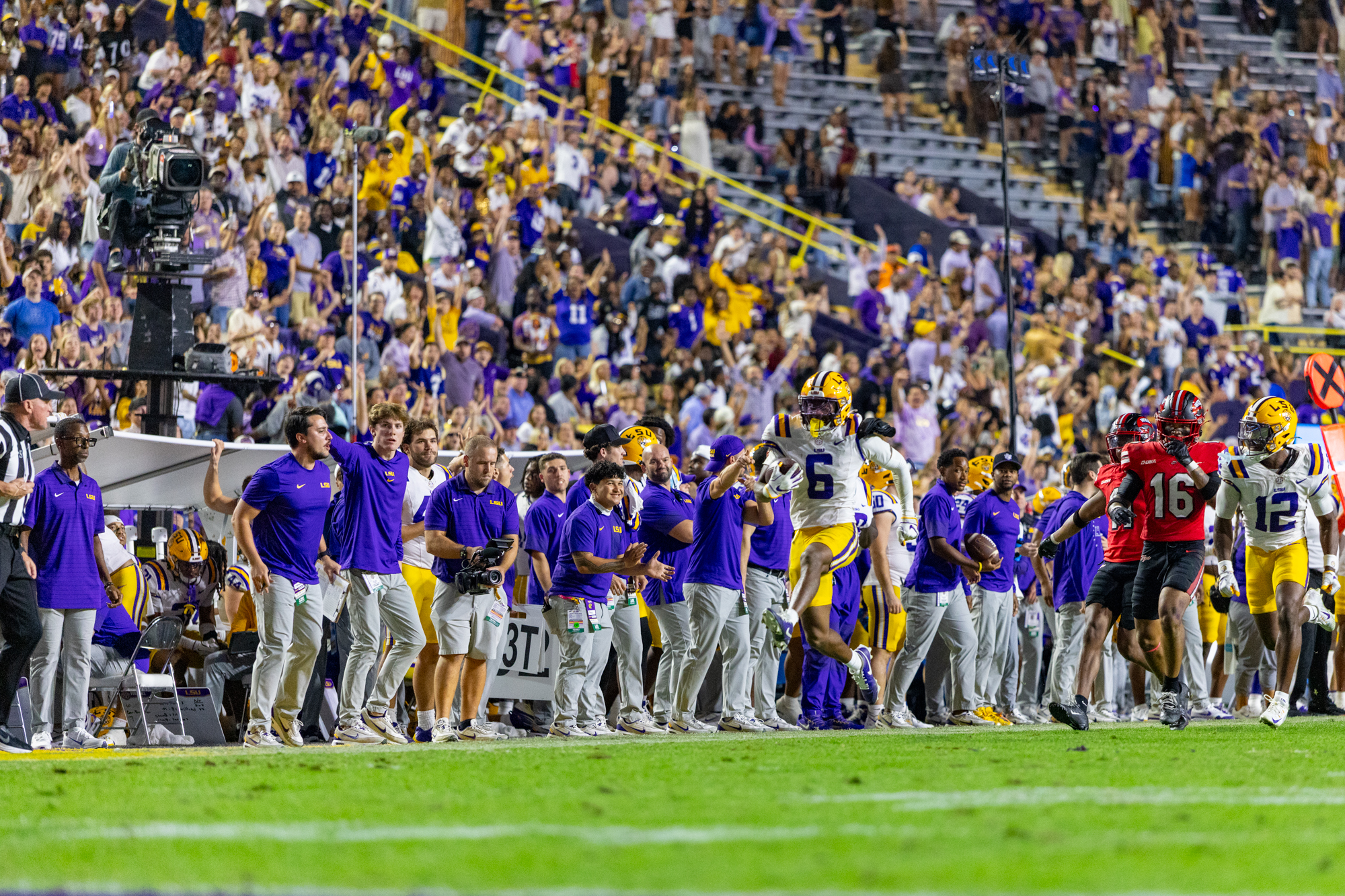 PHOTOS: LSU football narrowly defeats WKU in non-conference play