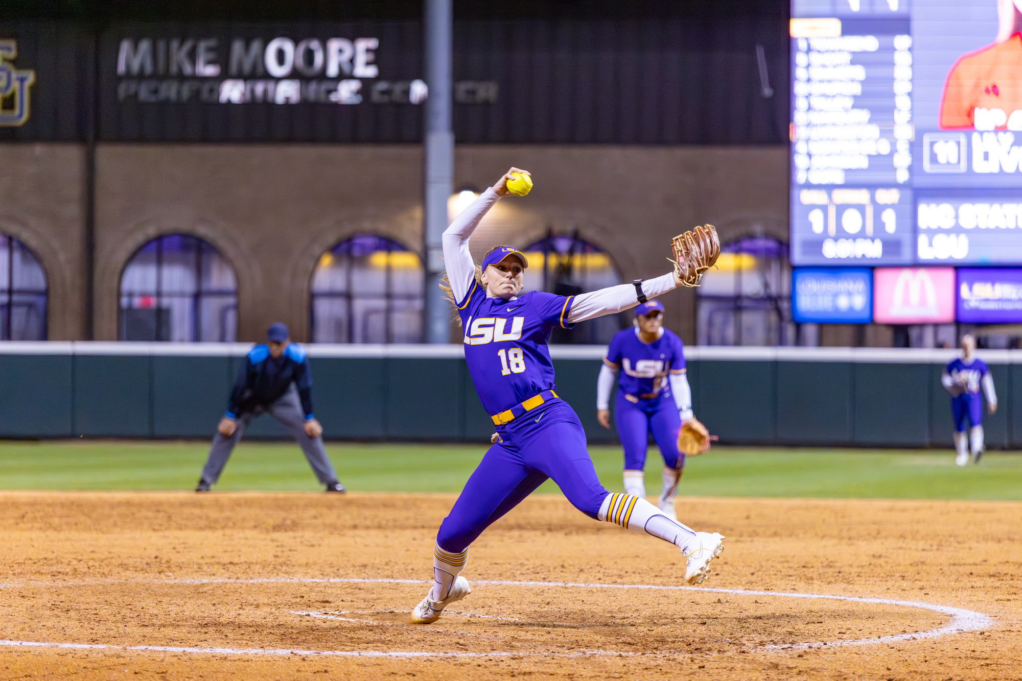 PHOTOS: LSU softball dominates in opening series