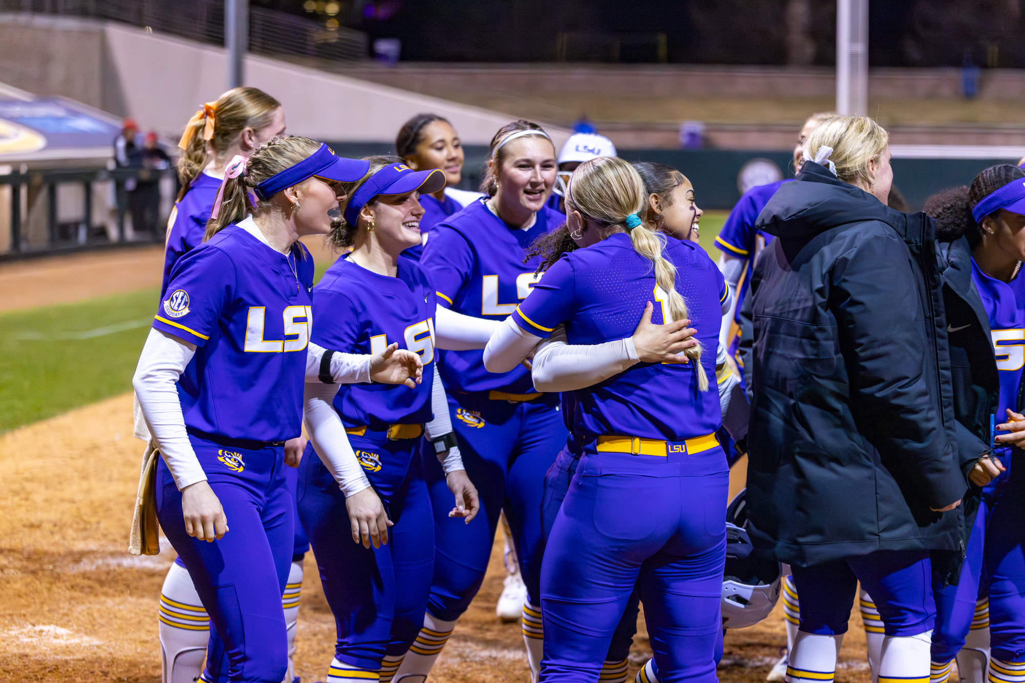 PHOTOS: LSU softball dominates in opening series